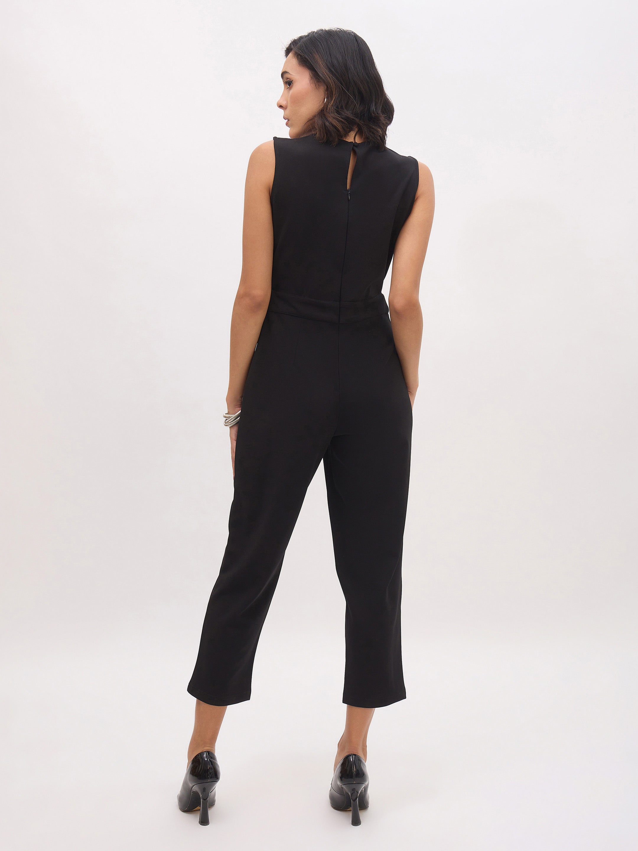 Women's Black Sleeveless Round Neck Jumpsuit