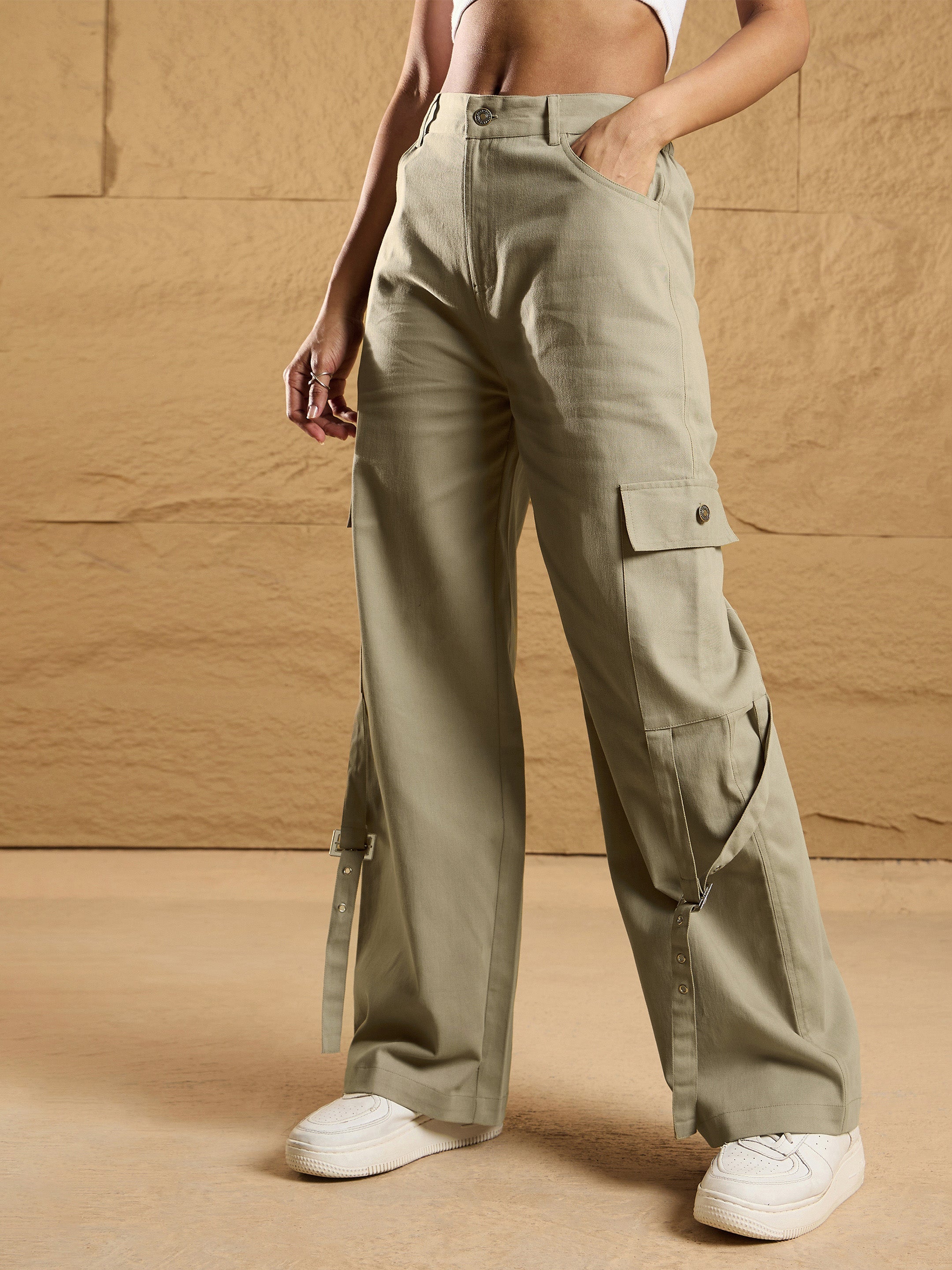 Women's Beige Pocket Pant