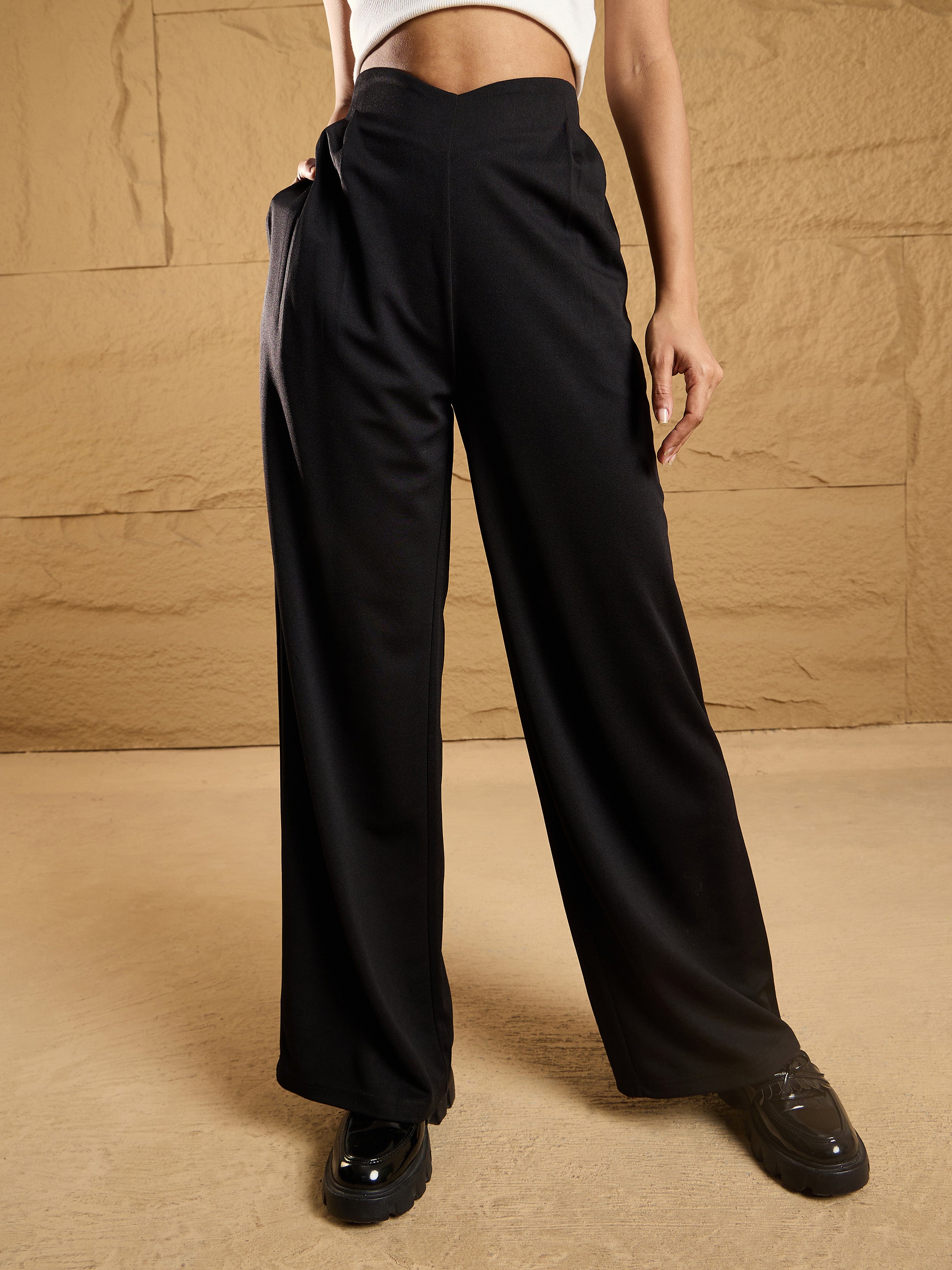 Women's Black Comfort Pant - Sassafras