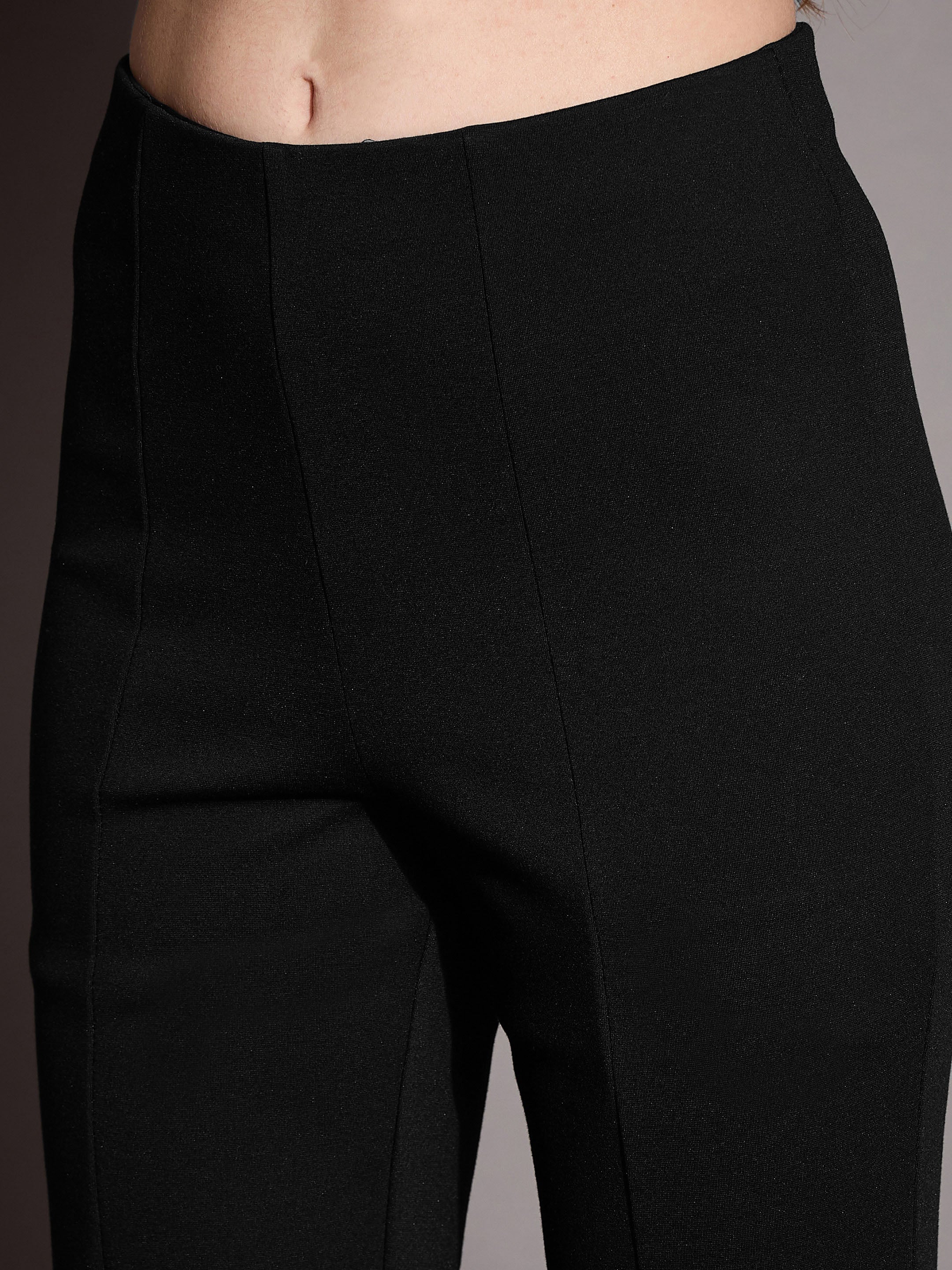 Women's Black Solid Pant - Sassafras