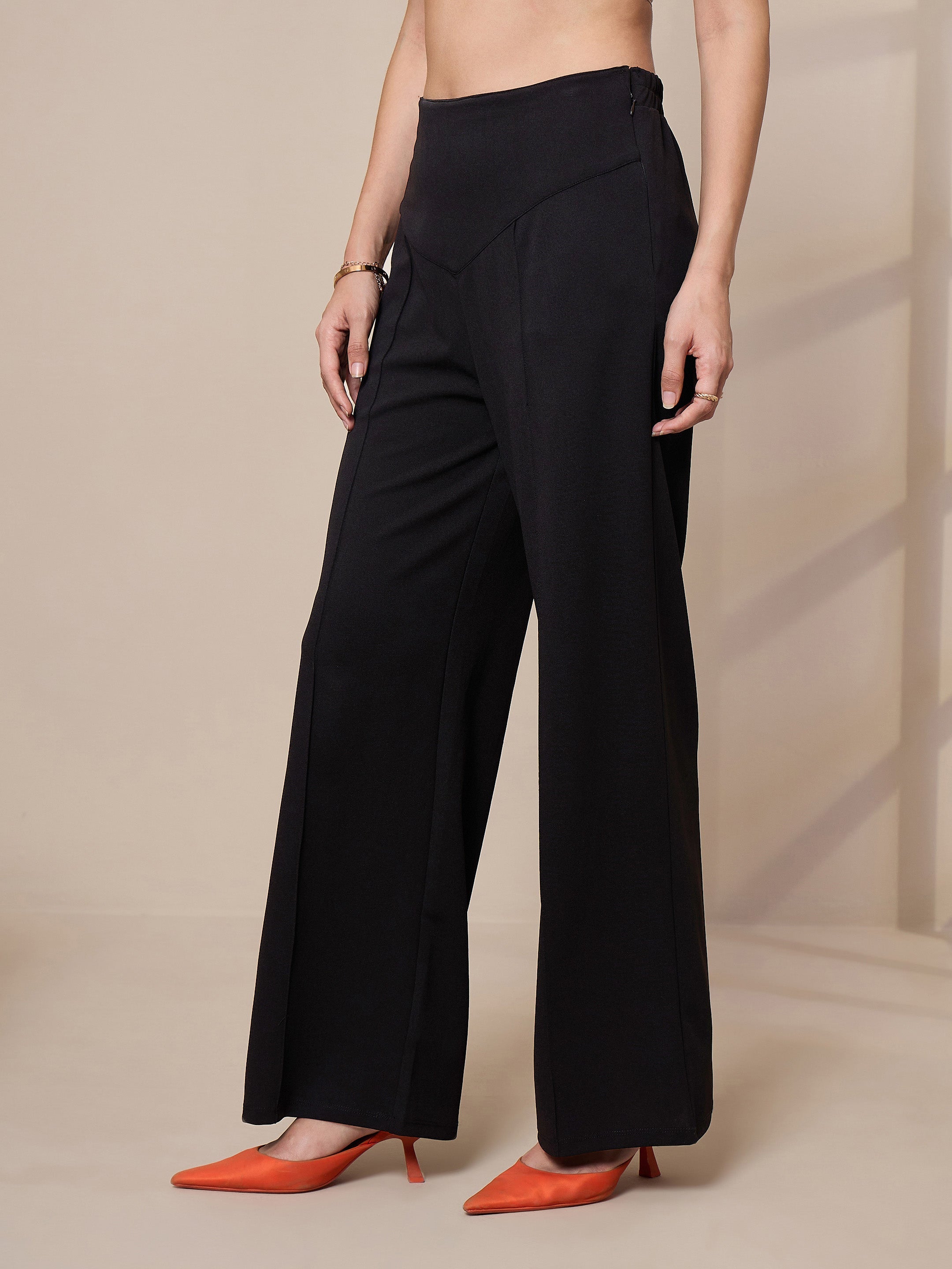 Women's Black Solid Pant - Sassafras