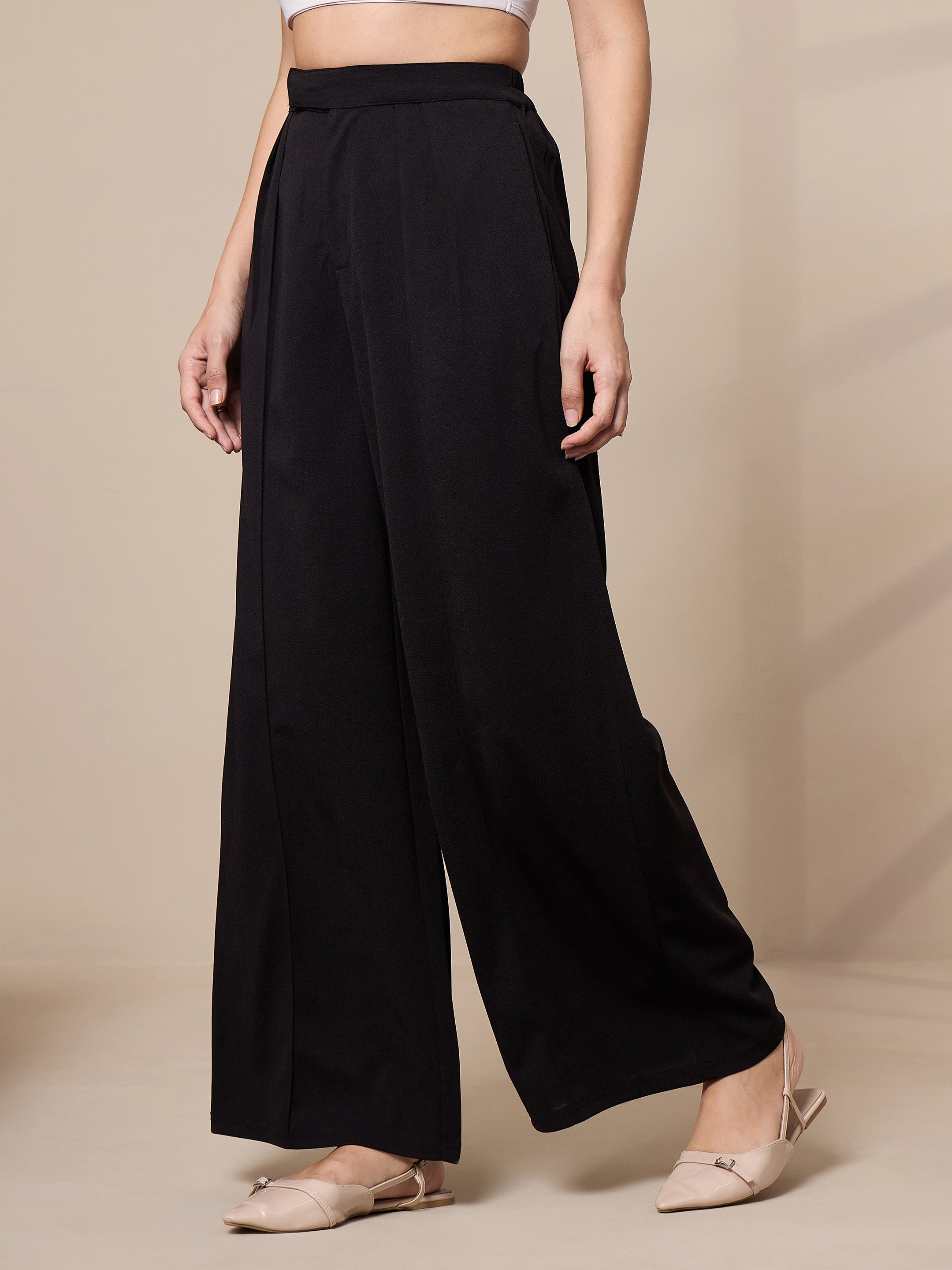 Women's Black Solid Pant - Sassafras