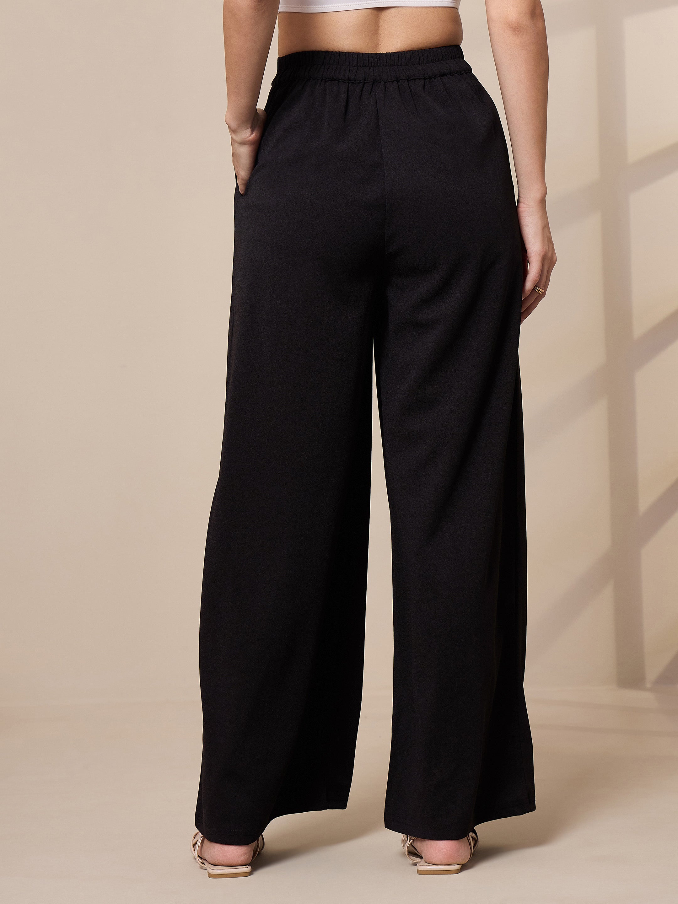 Women's Black Solid Pant - Sassafras