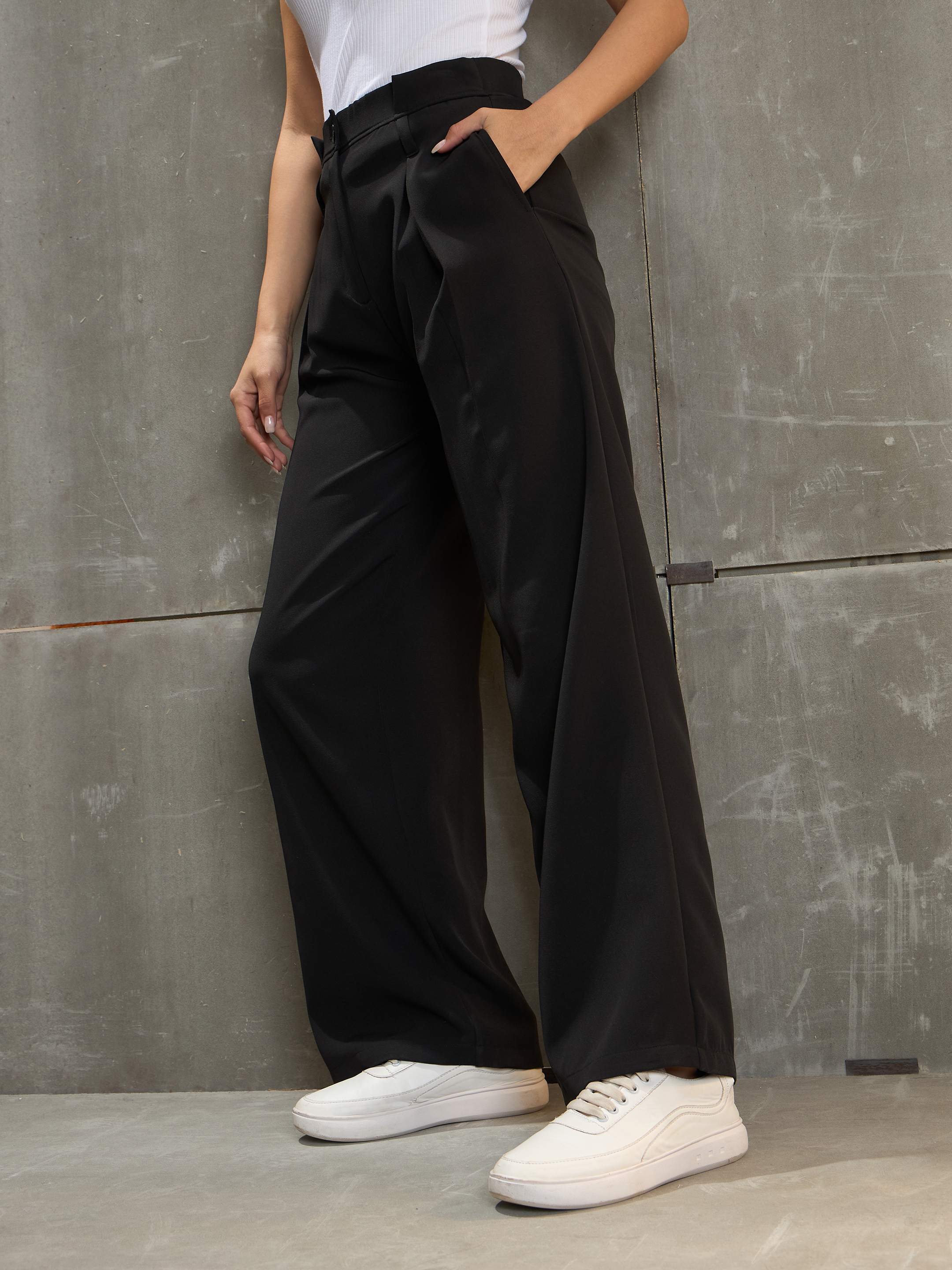 Women's Black Front Pleated High Rise Pants-SASSAFRAS