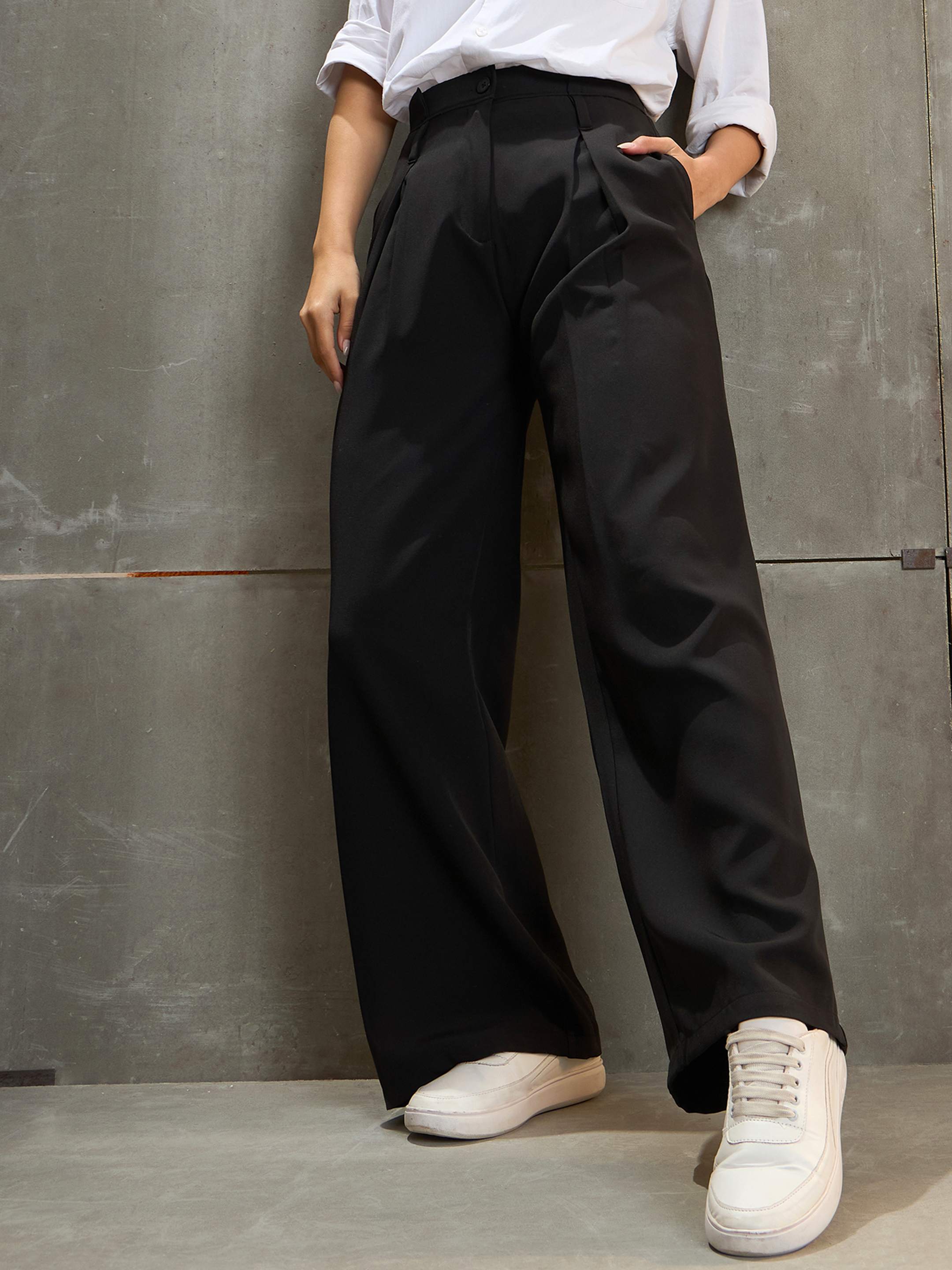 Women's Black Front Pleated High Rise Pants-SASSAFRAS