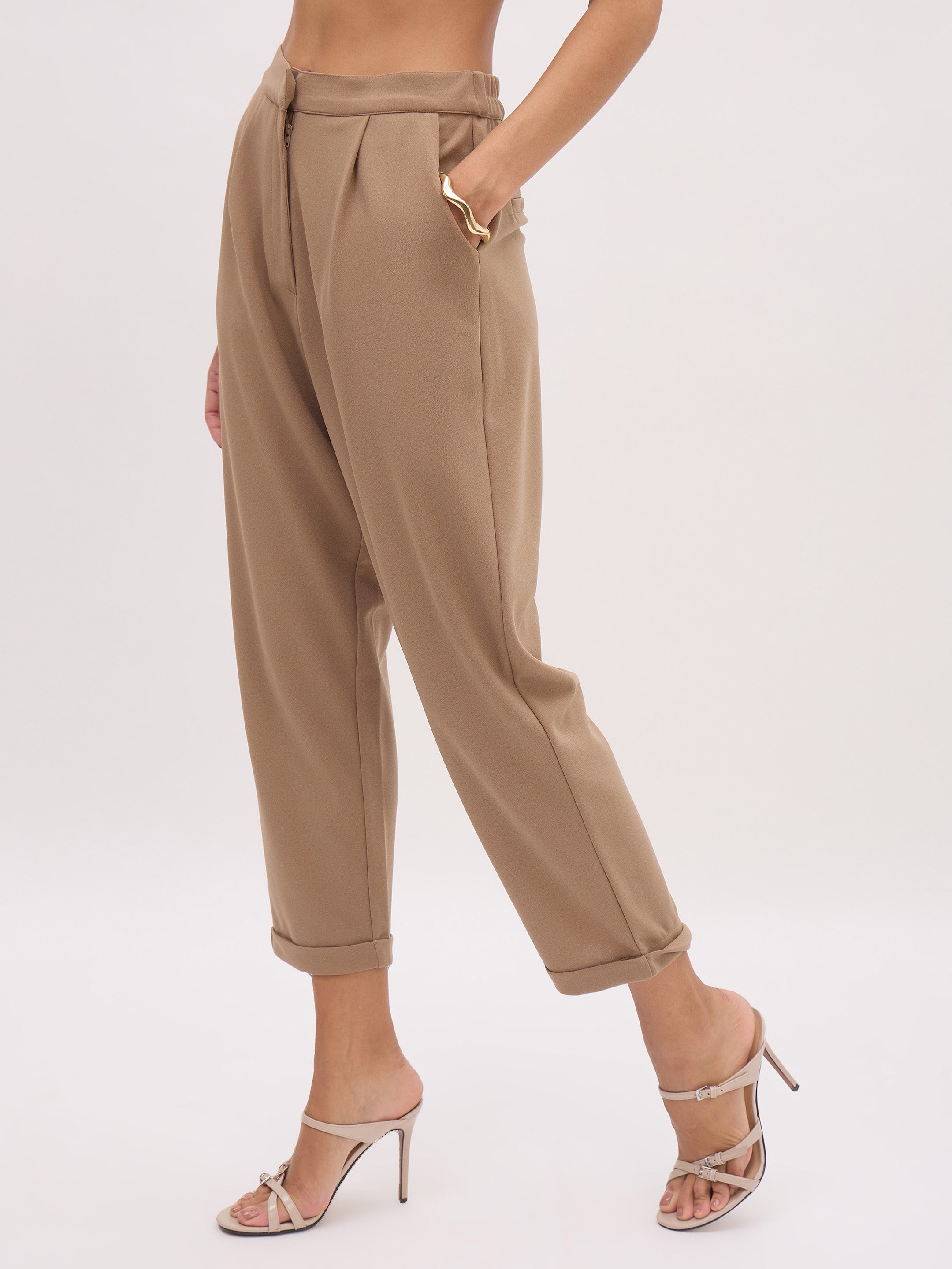 Women's Beige Cross Pocket Bottom Fold Straight Pants