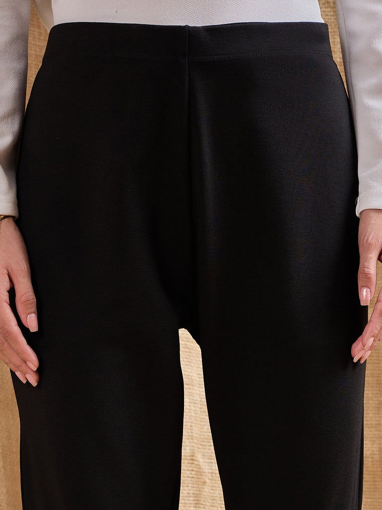 Women's Black Solid Jegging