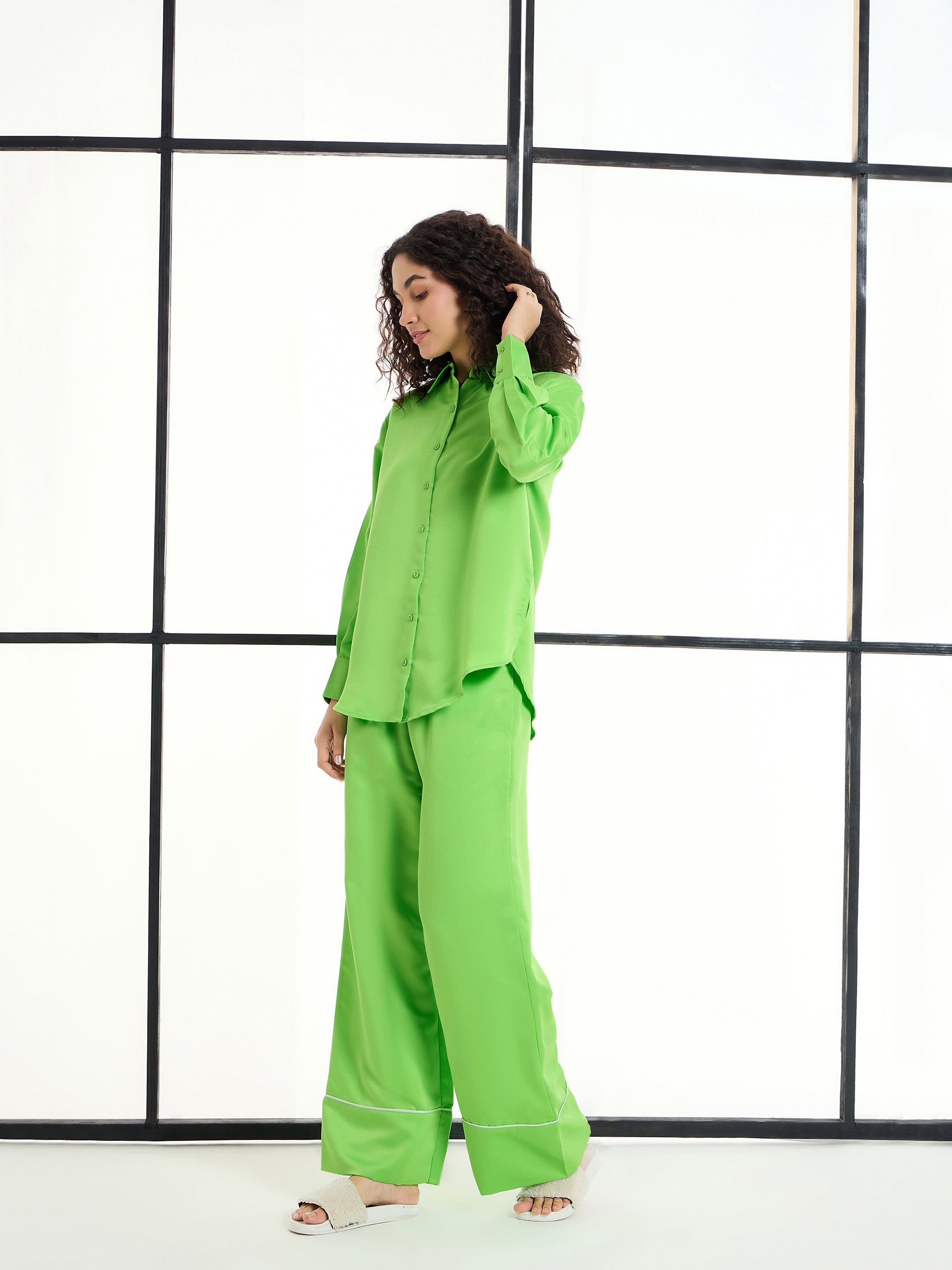 Women's Green Solid Night Suit - Sassafras