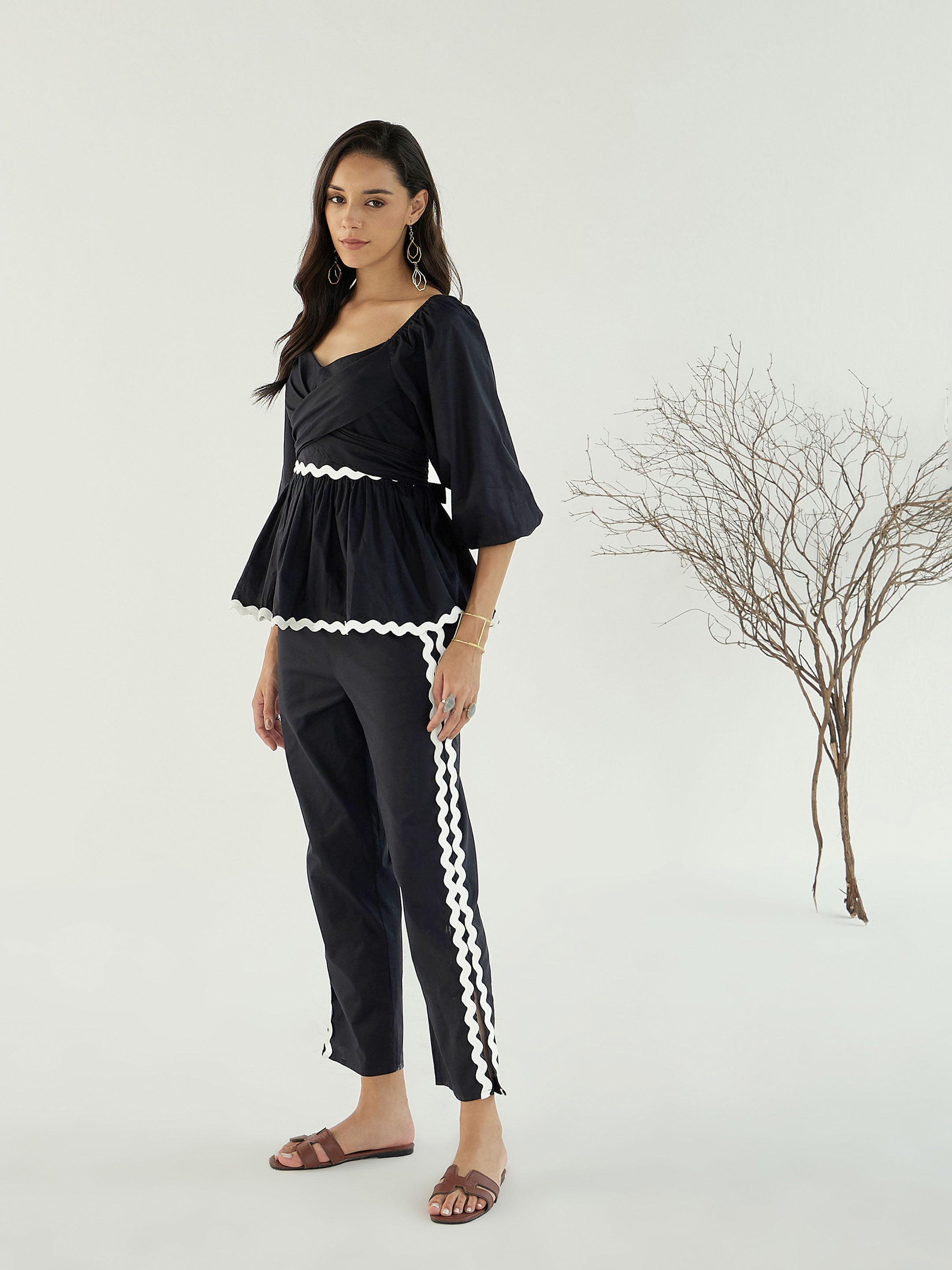 Women's Black Solid Co-Ord Set - Sassafras