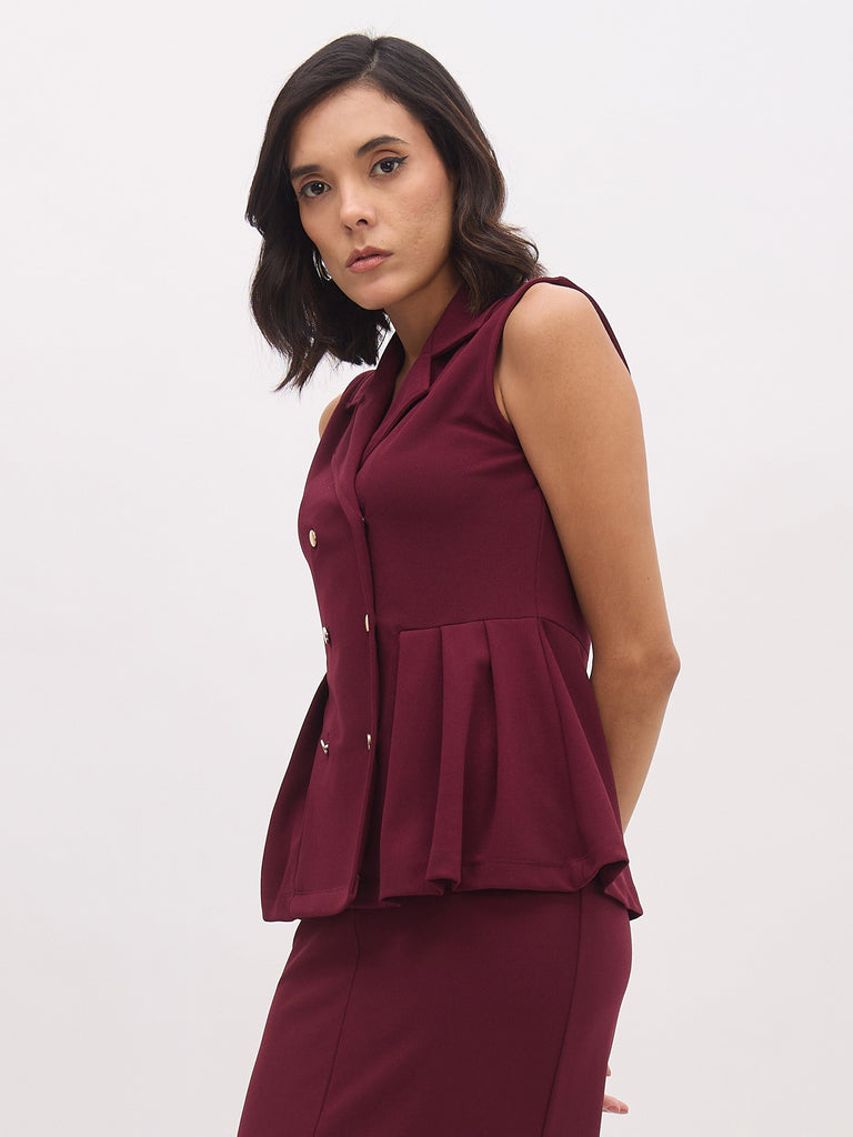 Women's Burgundy Sleeveless Notch Collar Button Top