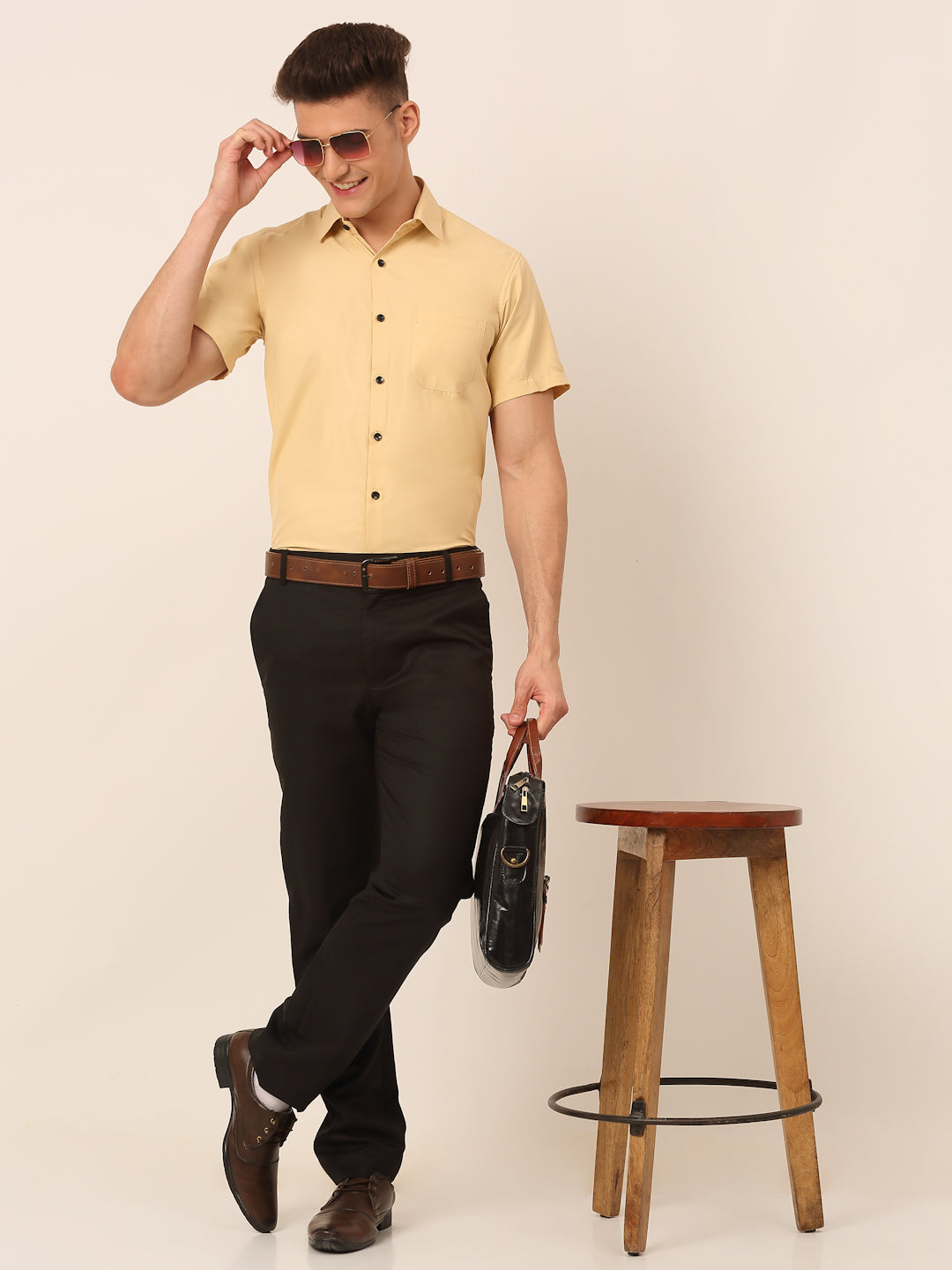 Men's Cotton Half Sleeves Solid Formal Shirts - Taantav