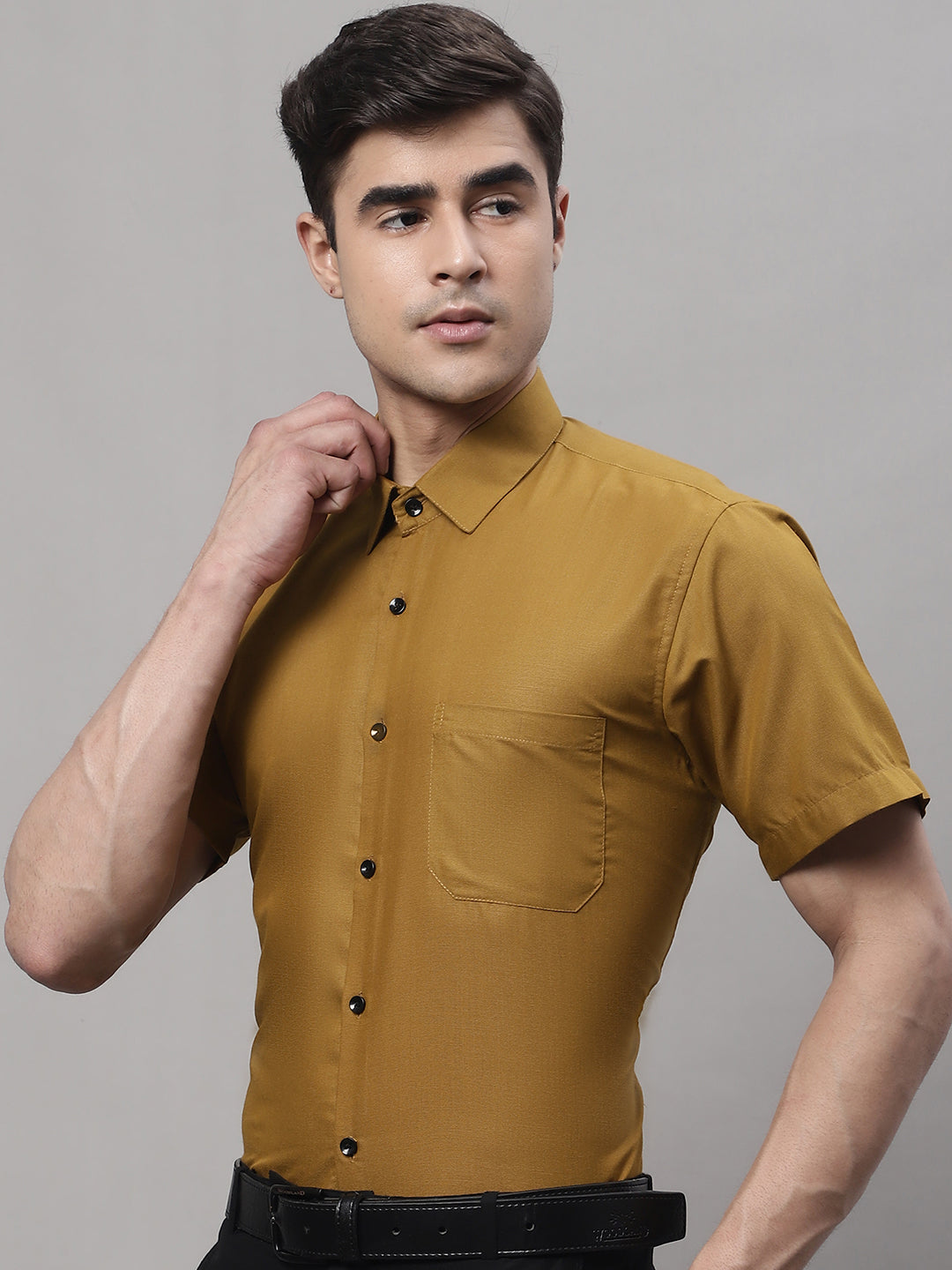 Men's Cotton Half Sleeves Solid Formal Shirts - Taantav