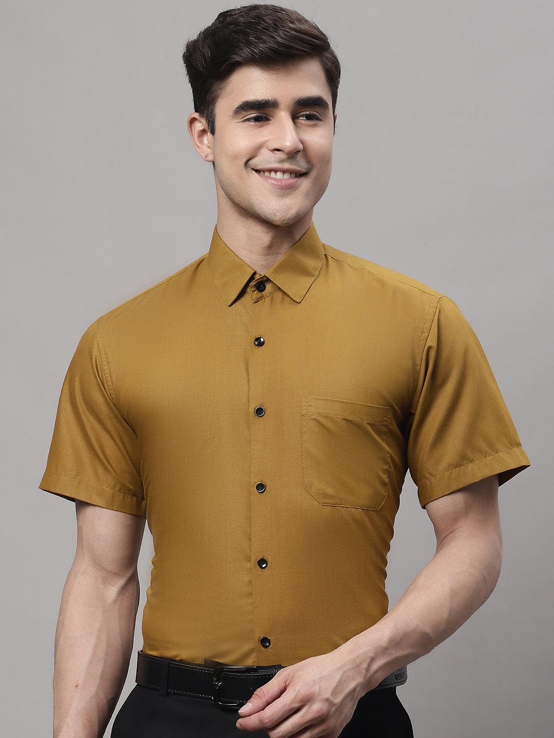 Men's Cotton Half Sleeves Solid Formal Shirts - Taantav