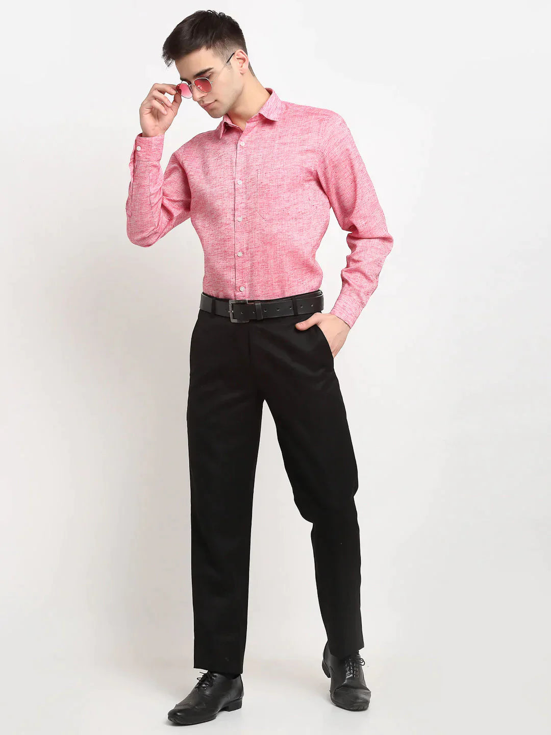 Men's Red Solid Cotton Formal Shirt - Taantav