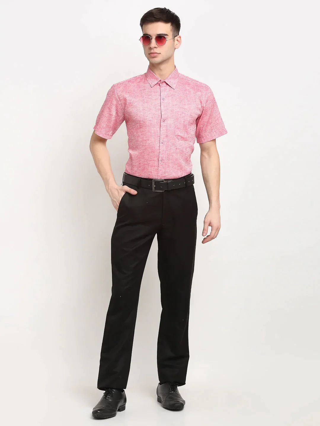 Men's Red Solid Cotton Half Sleeves Formal Shirt - Taantav