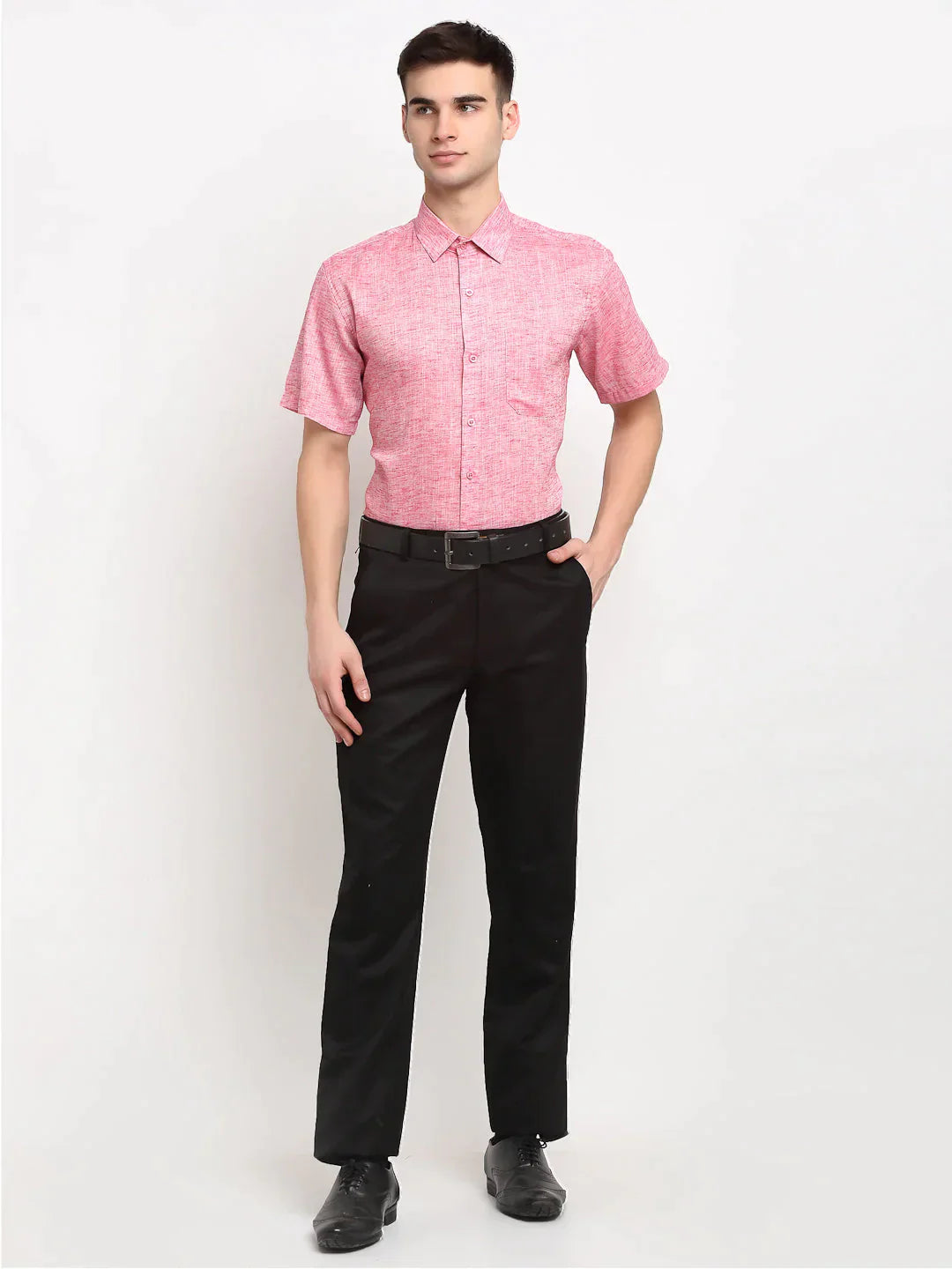 Men's Red Solid Cotton Half Sleeves Formal Shirt - Taantav