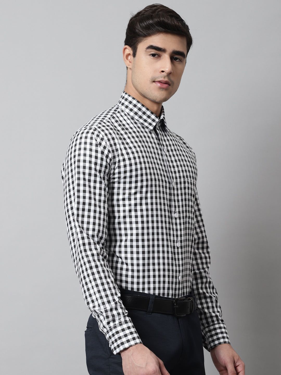 Men's Black Checks Pure Cotton Formal Shirt - Taantav