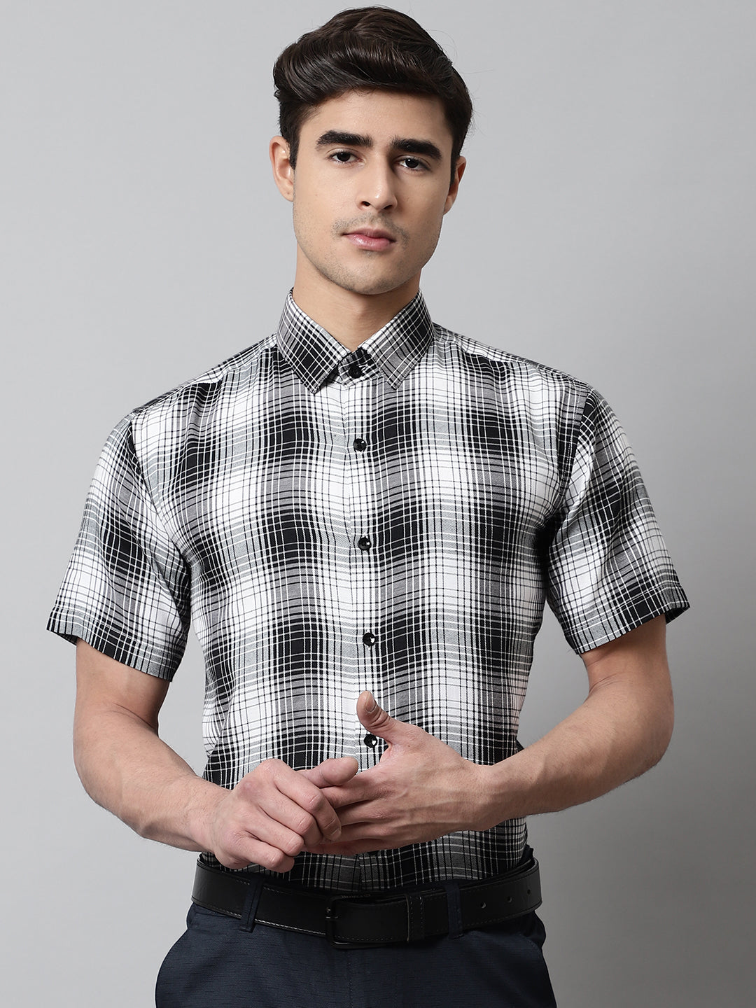 Men's Black Checks Regular Fit Cotton Formal Shirt - Taantav