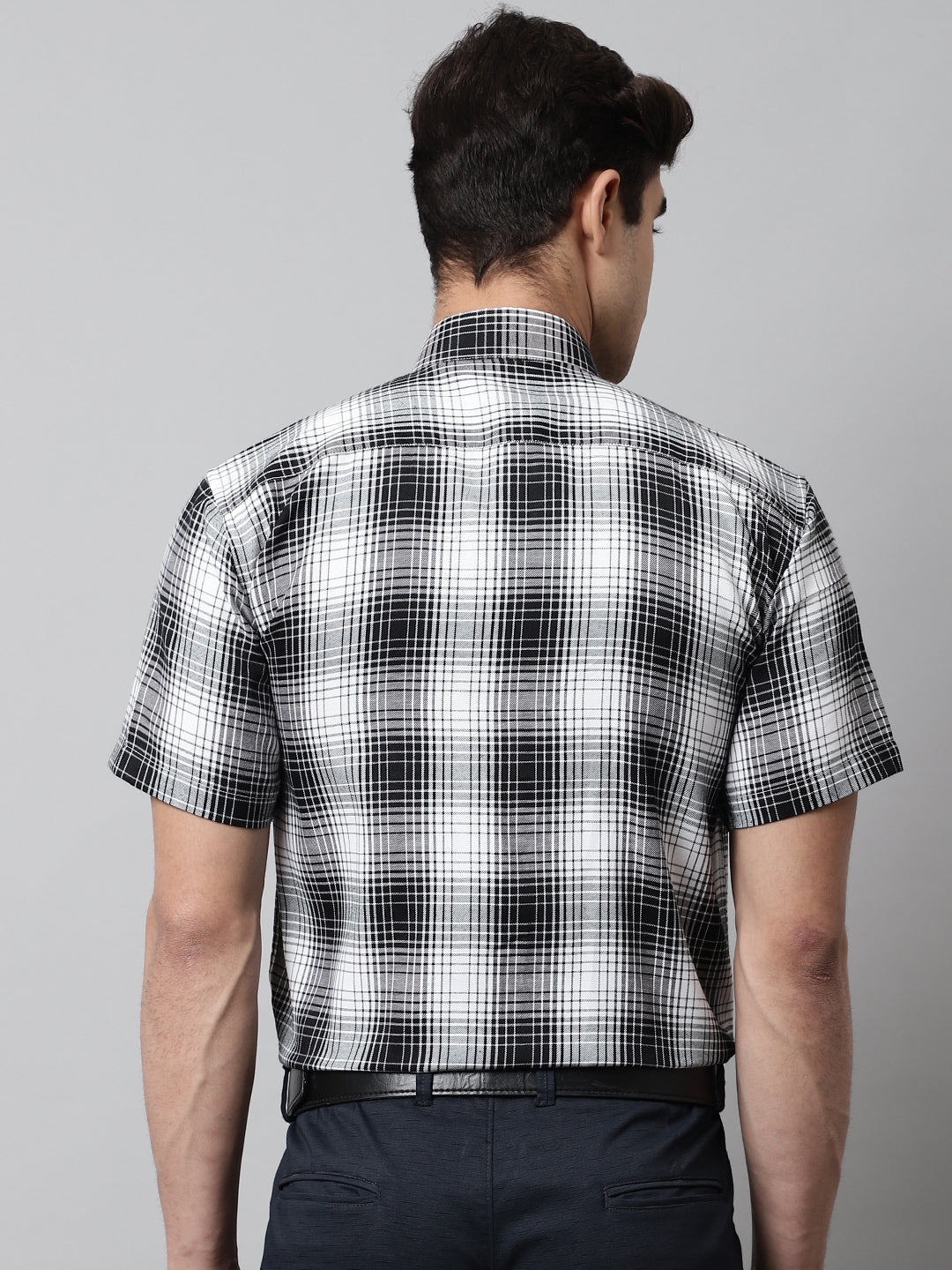 Men's Black Checks Regular Fit Cotton Formal Shirt - Taantav