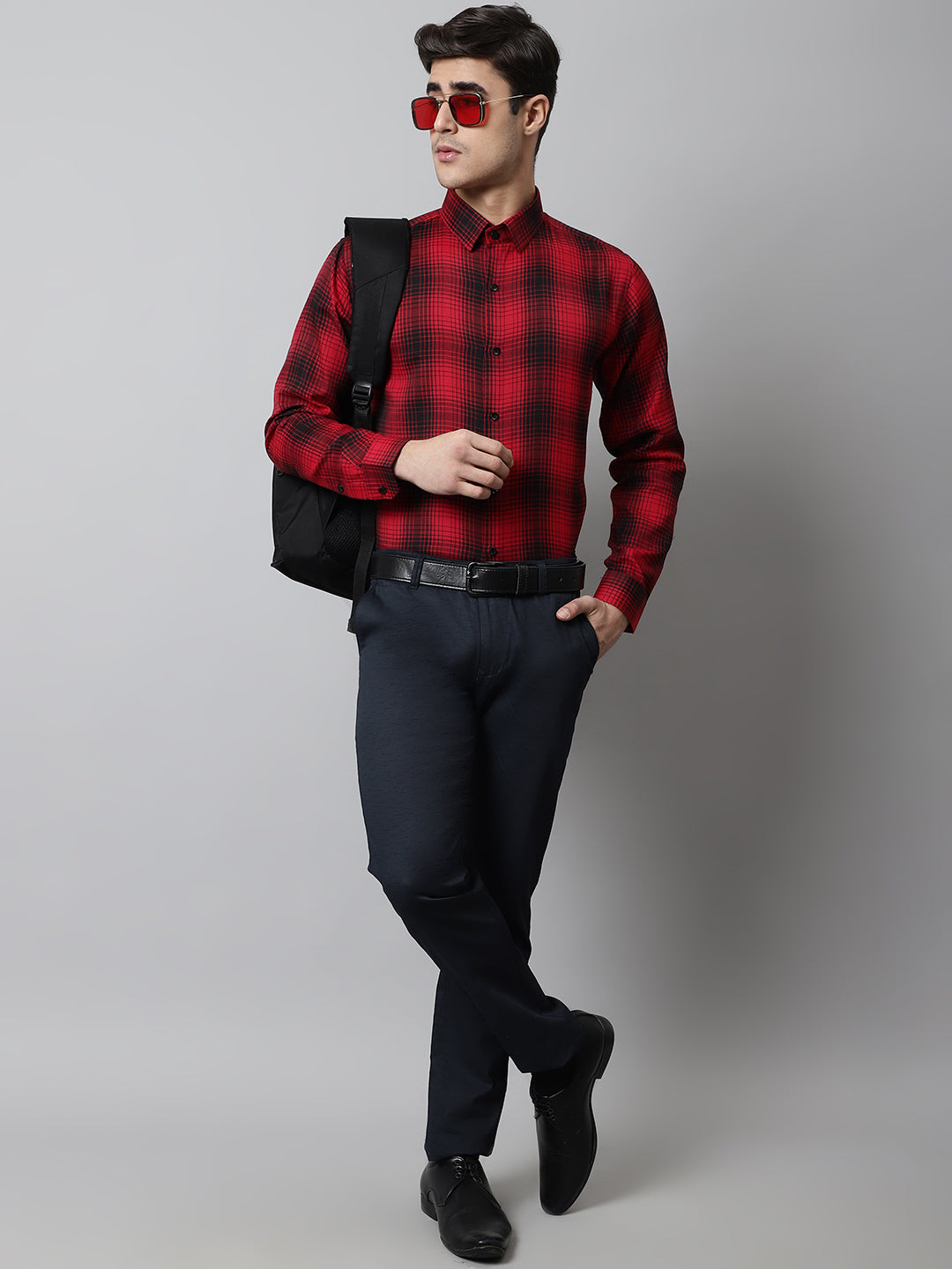 Men's Red Checks Regular Fit Cotton Formal Shirt - Taantav