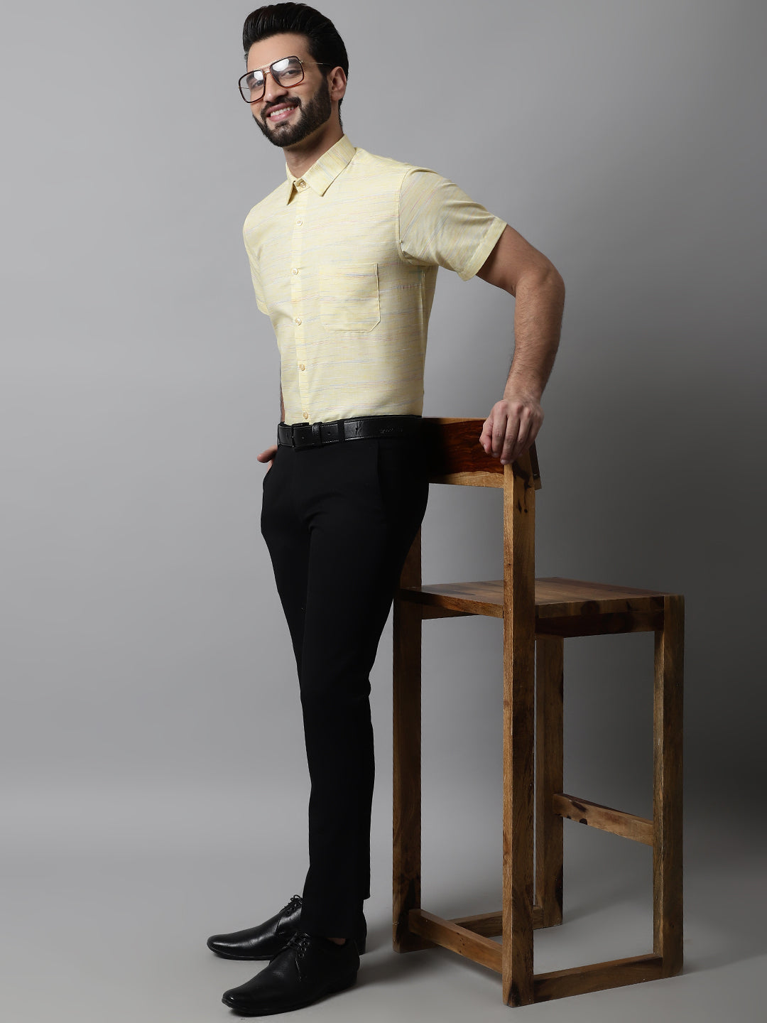 Men's Yellow Woven Design Short Sleeves Formal Shirt - Taantav