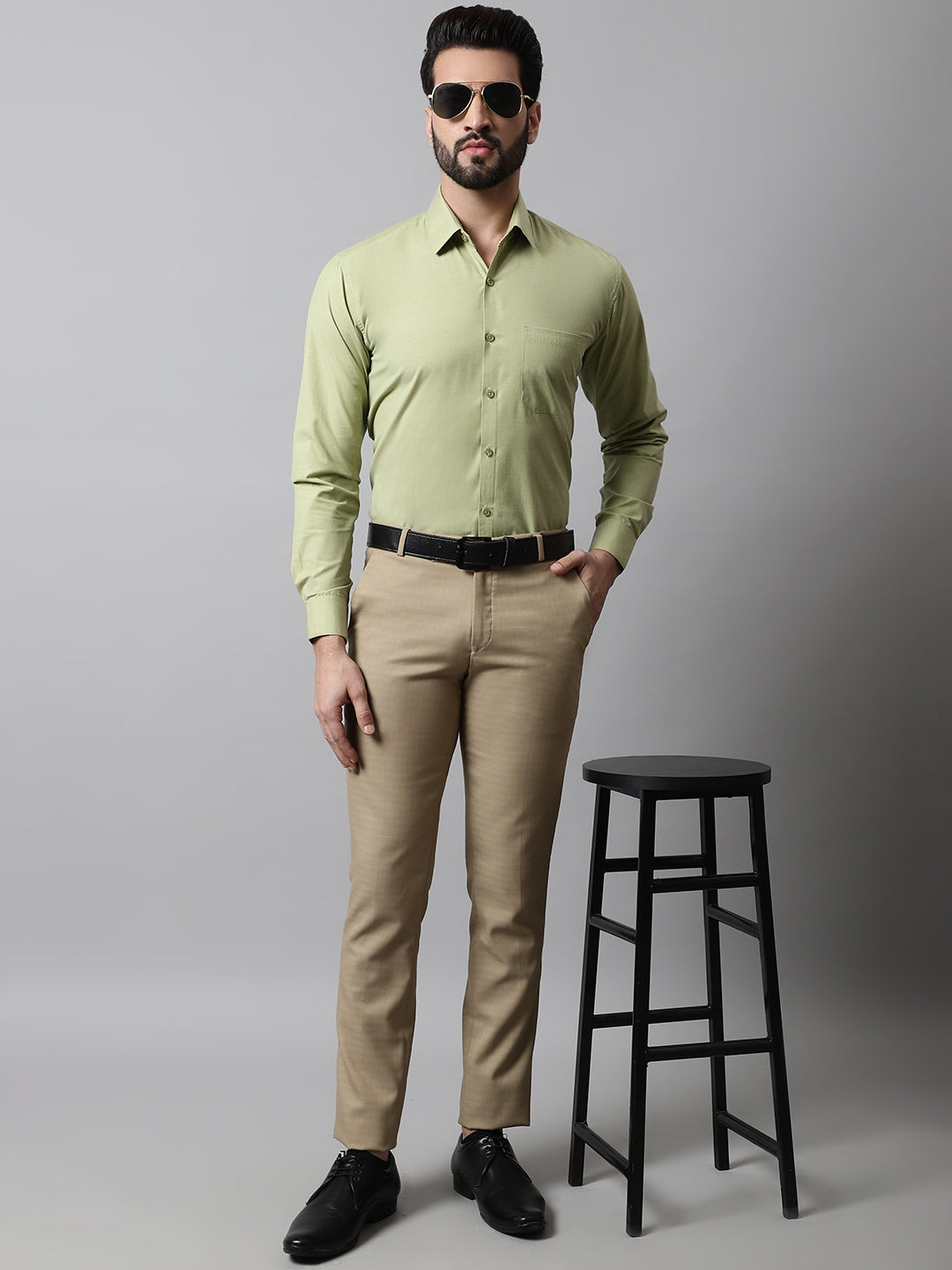 Men's Pista Green Classic Slim Fit Solid Formal Shirt - Taantav