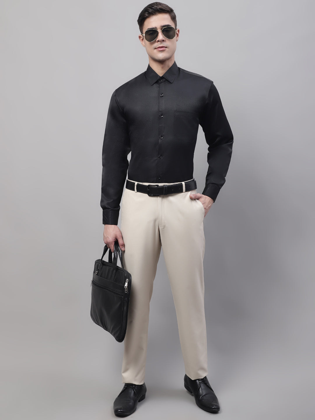 Men's Black Dobby Textured Formal Shirt - Taantav