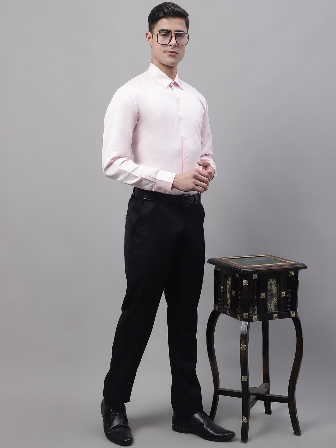 Men's Pink Dobby Textured Formal Shirt - Taantav