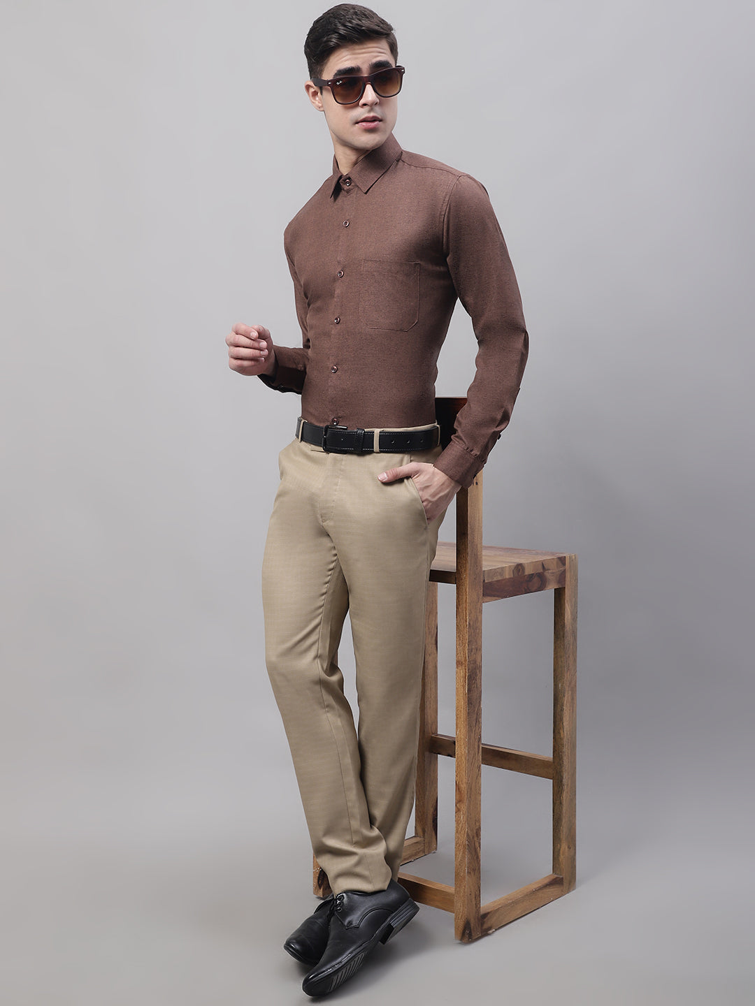 Men's Coffee Brown Cotton Solid Formal Shirt - Taantav