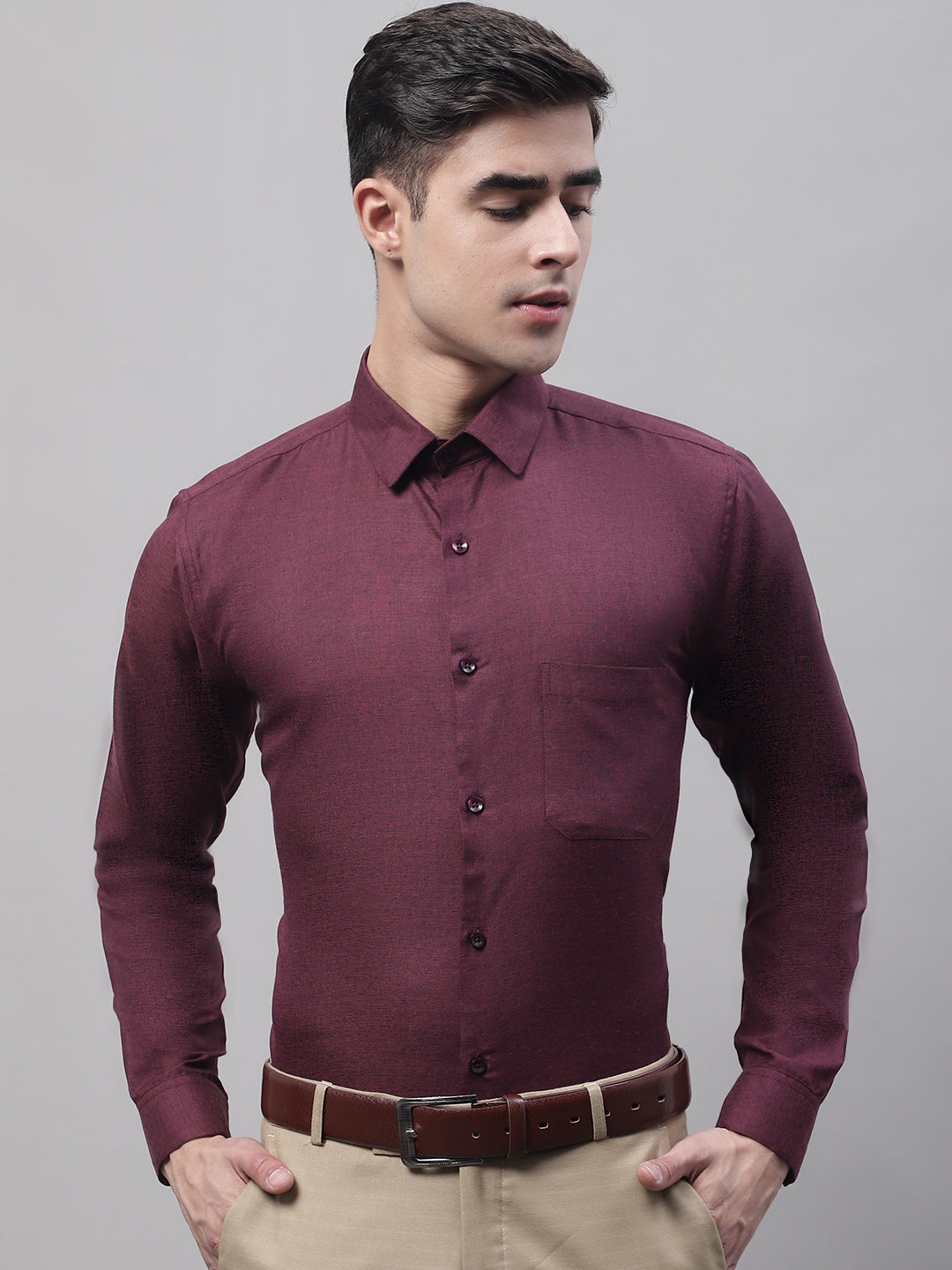 Men's Maroon Cotton Solid Formal Shirt - Taantav