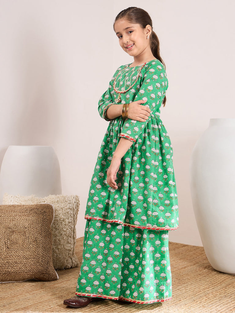 Girls Ethnic Motifs Printed Empire Gotta Patti Kurta With Sharara