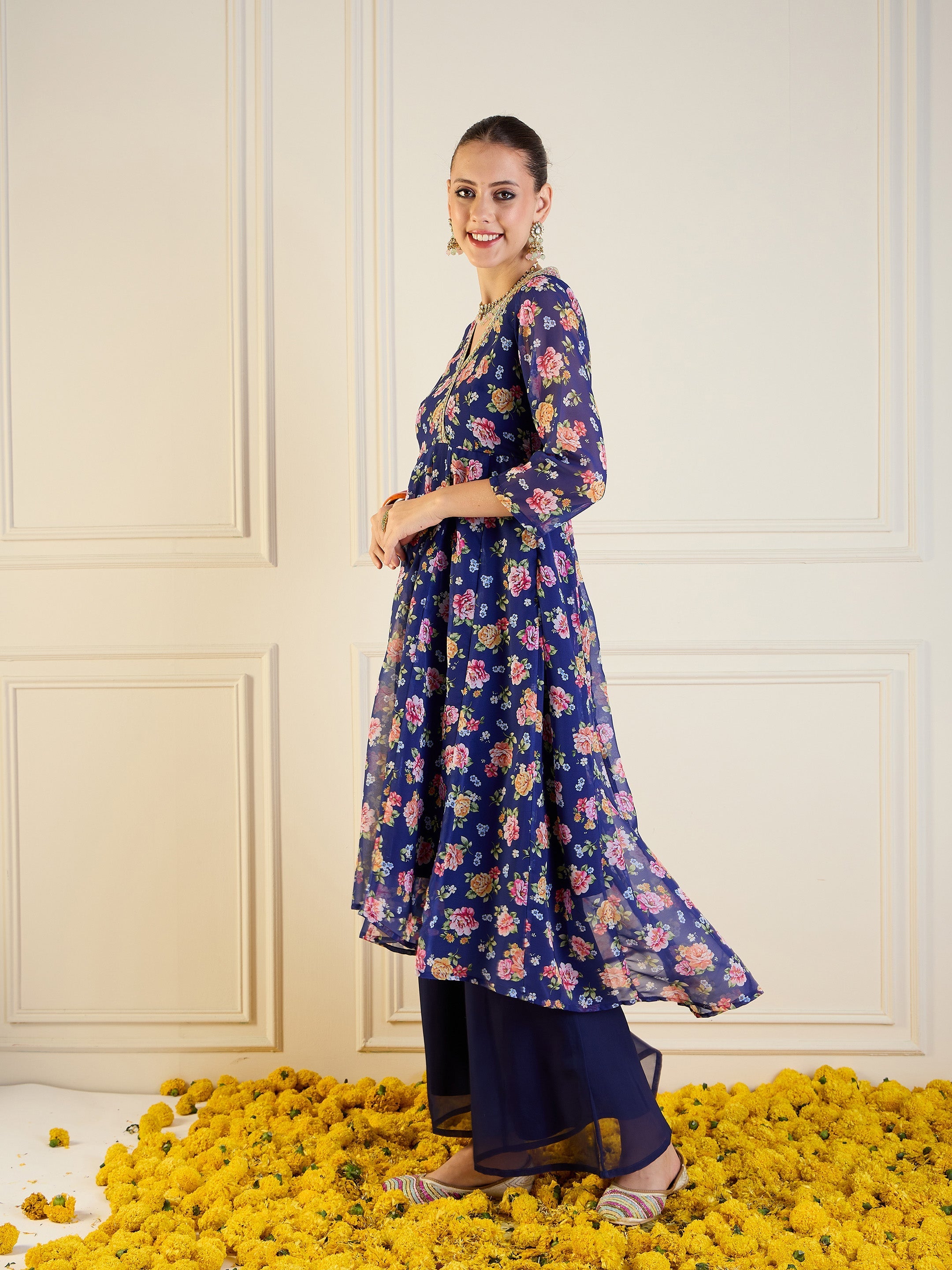 Women's Blue Floral Kurta - Sassafras