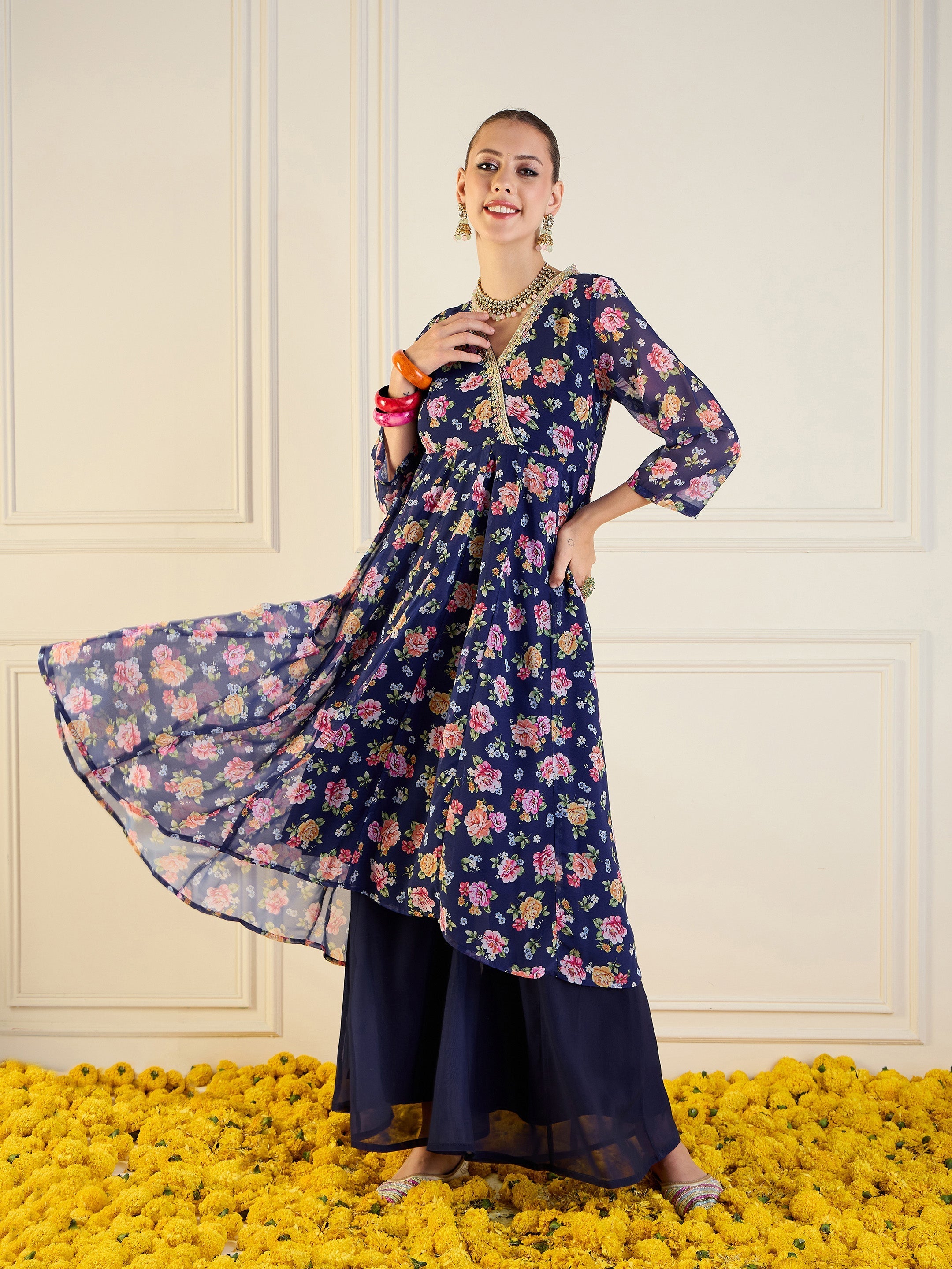 Women's Blue Floral Kurta - Sassafras