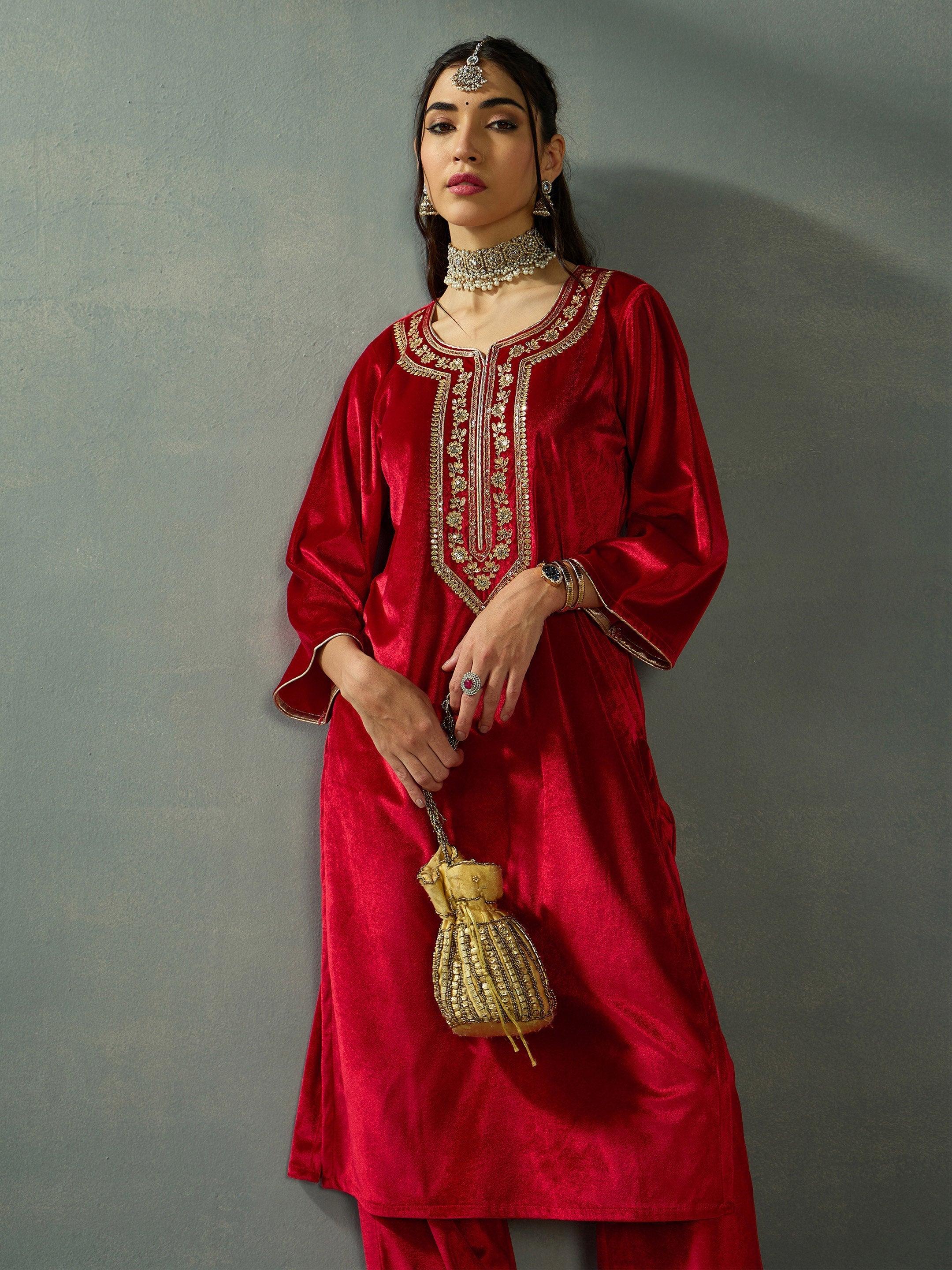 Women's Red Embroidered Kurta - Sassafras