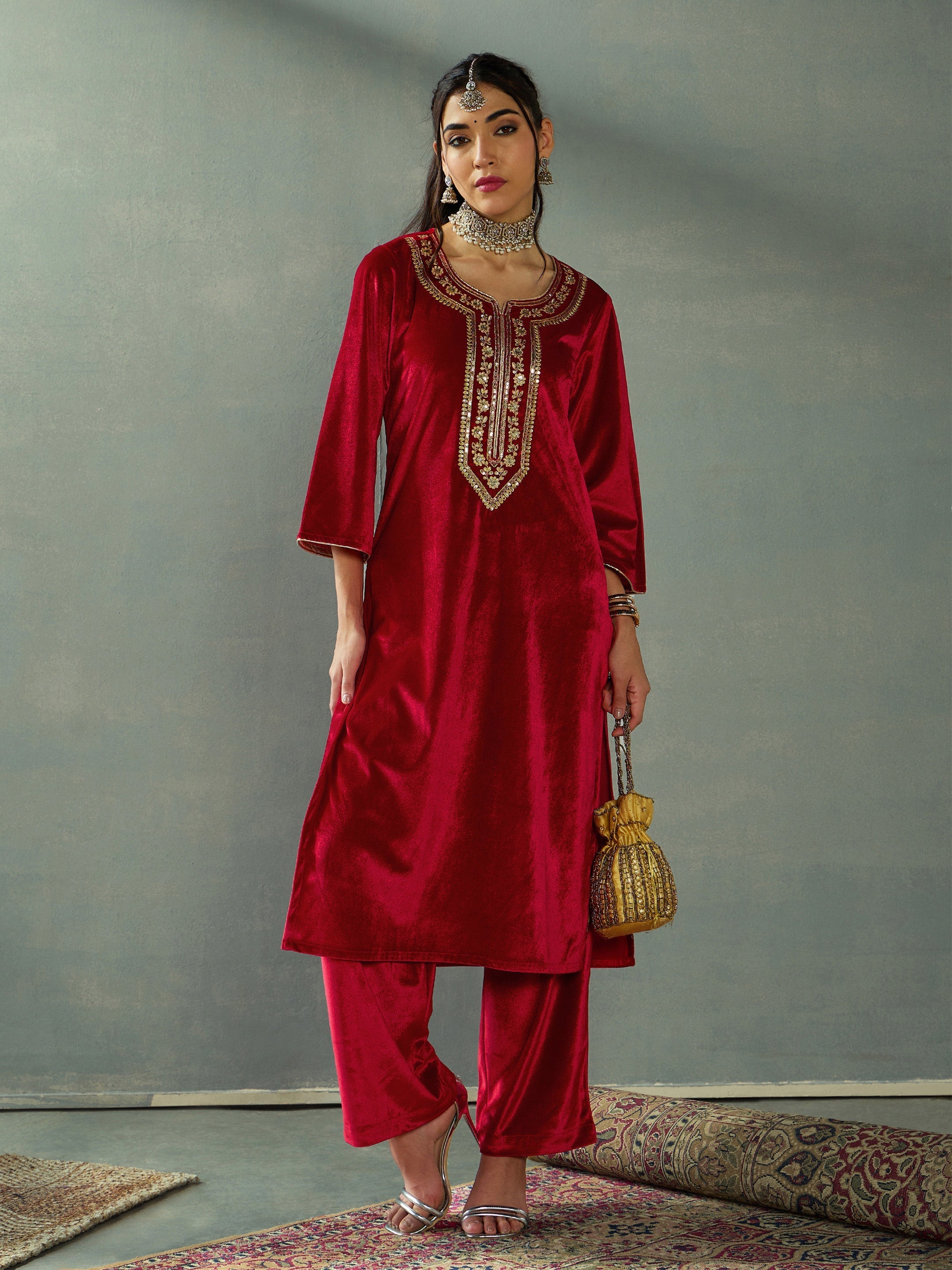 Women's Red Embroidered Kurta Set - Sassafras