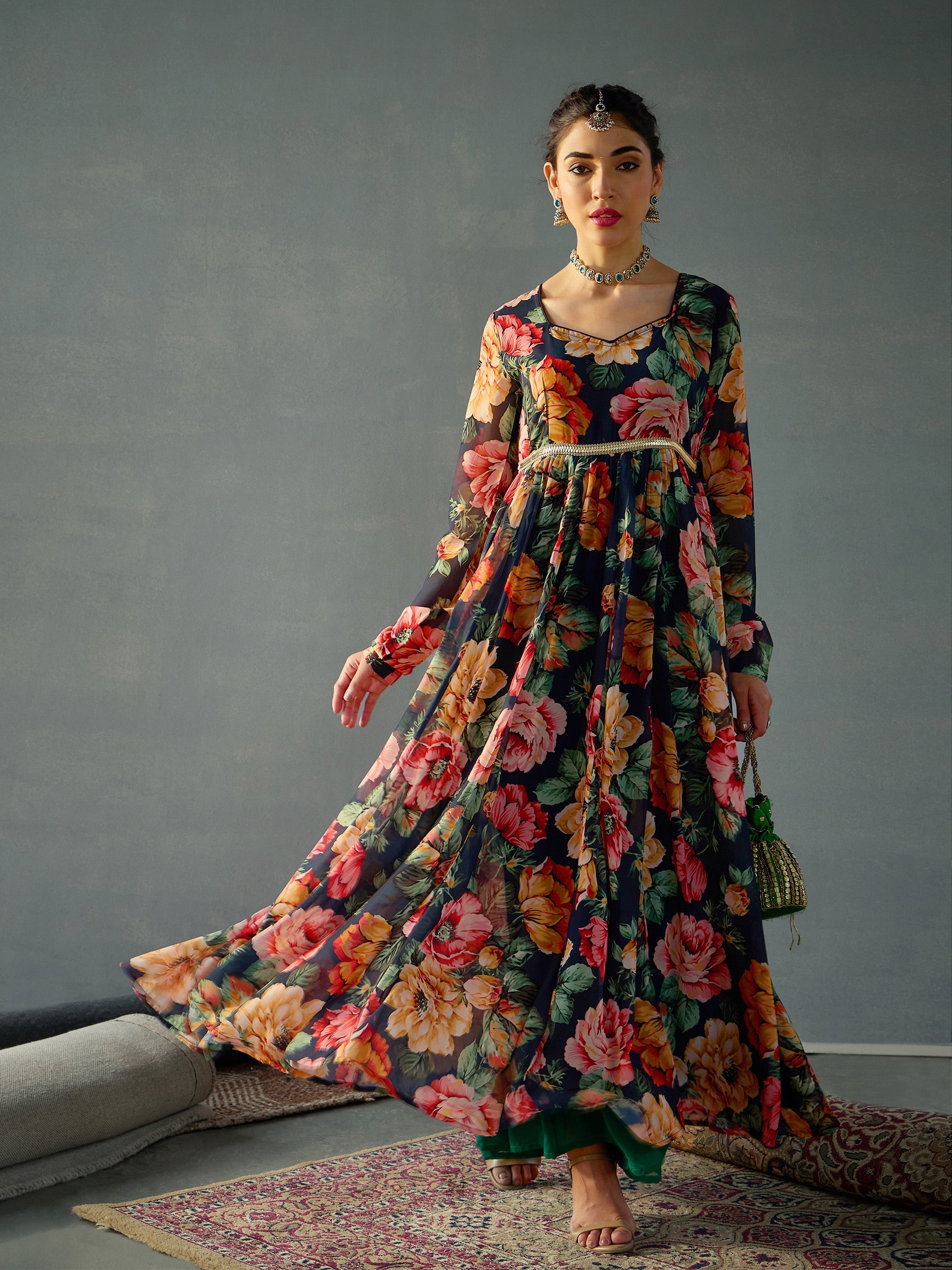 Women's Black Floral Kurta - Sassafras