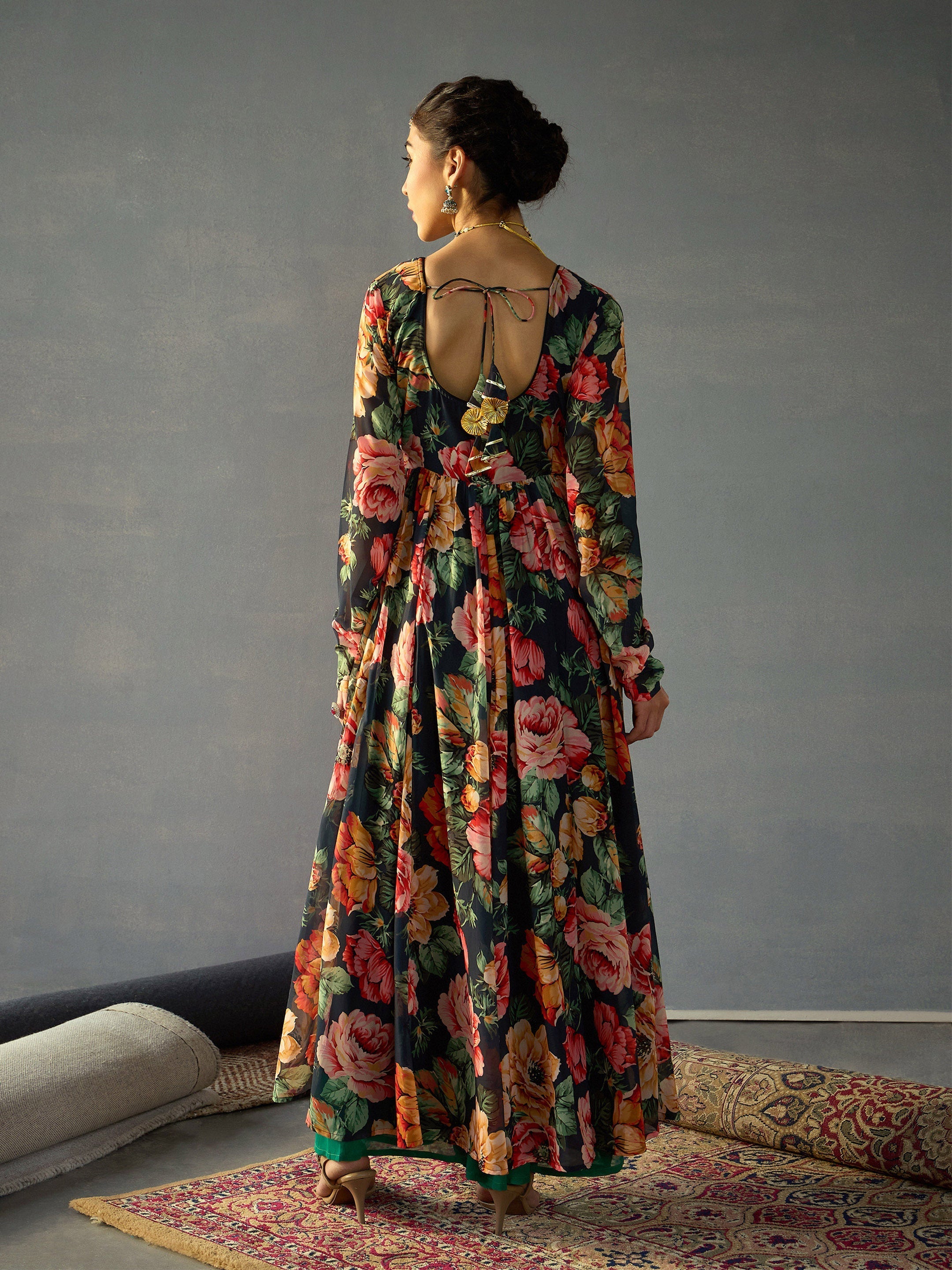 Women's Black Floral Kurta - Sassafras