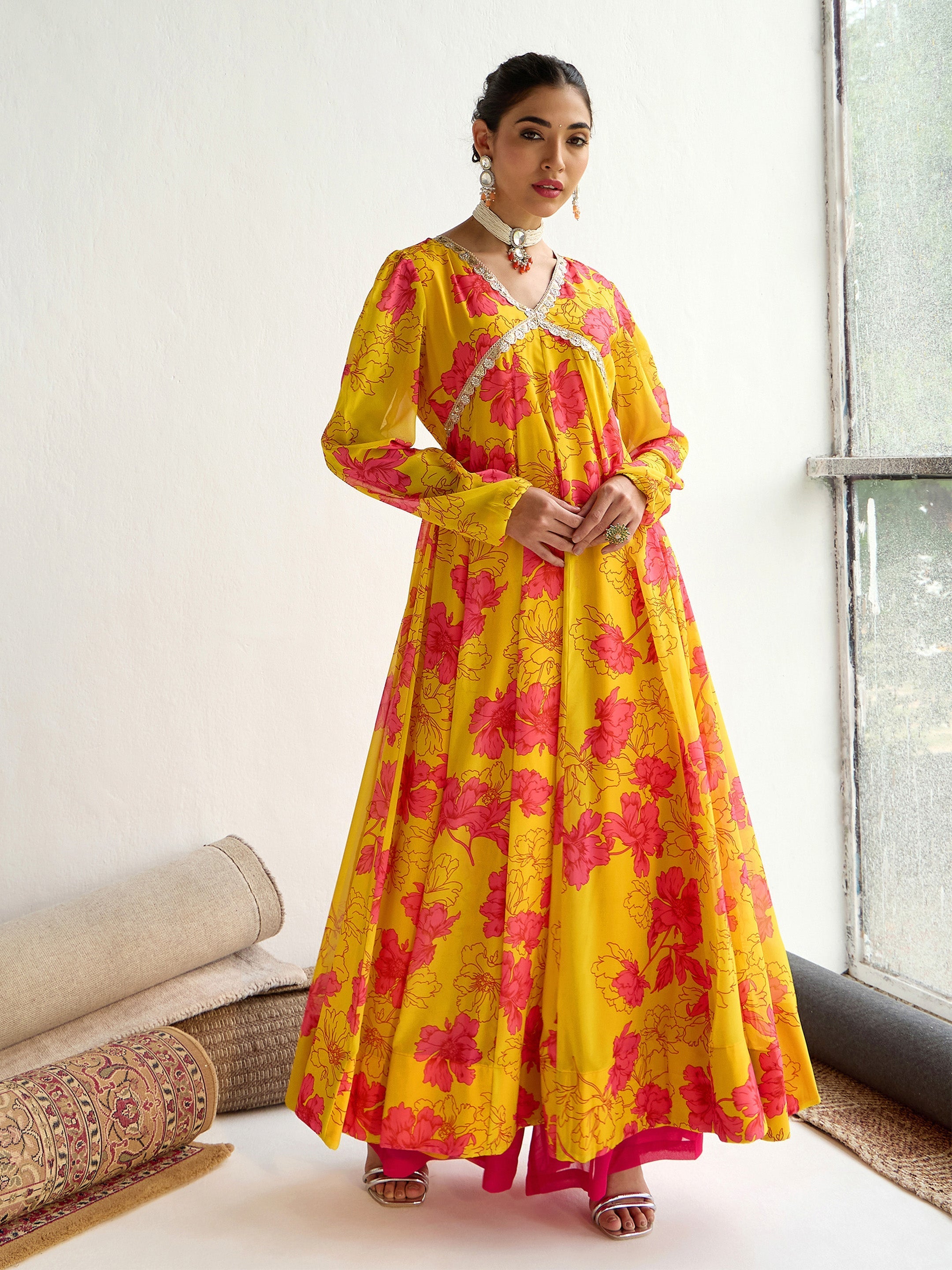 Women's Yellow Floral Kurta - Sassafras