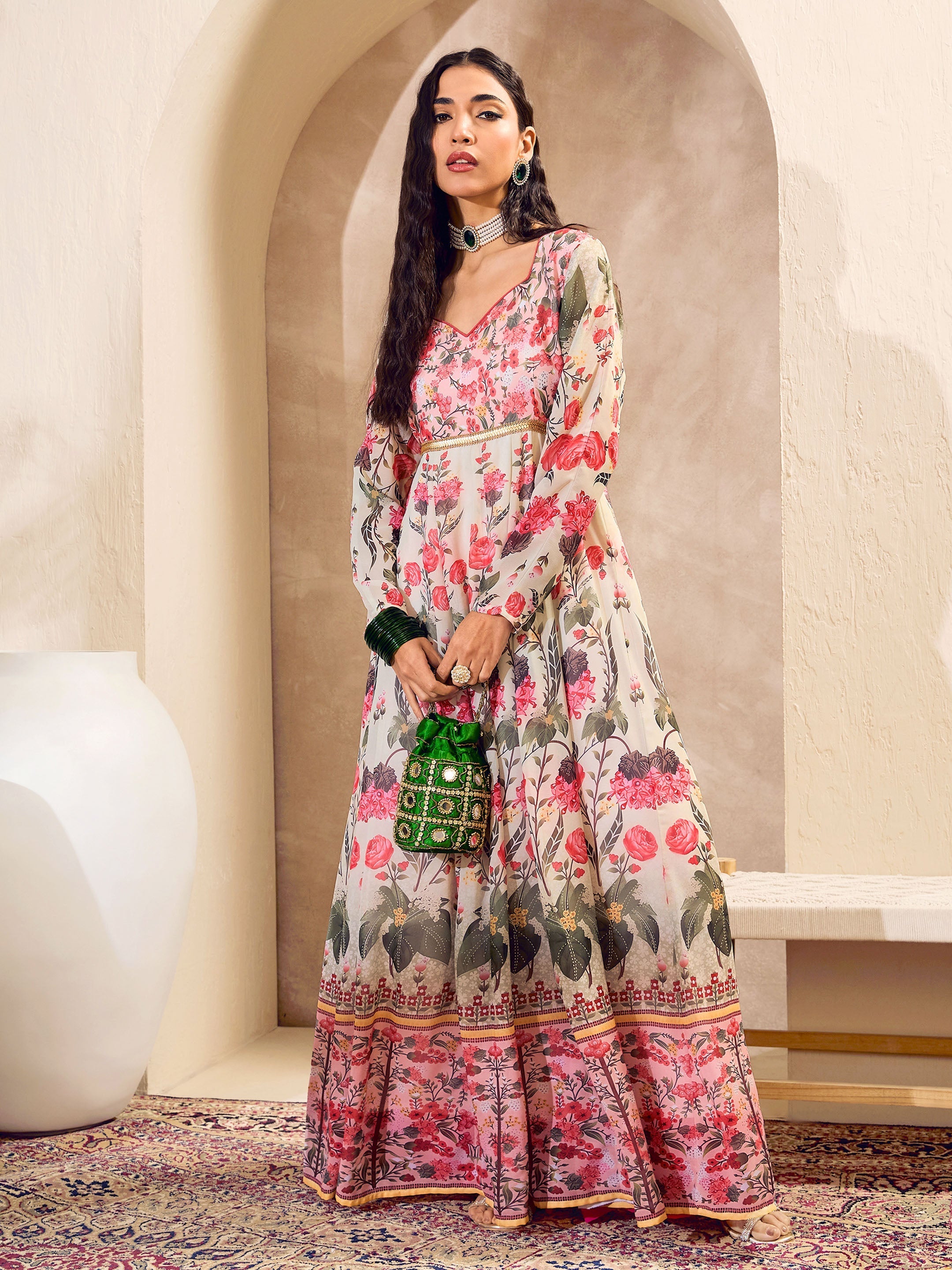 Women's Off White Floral Sweetheart Neck Anarkali Kurta-SHAE