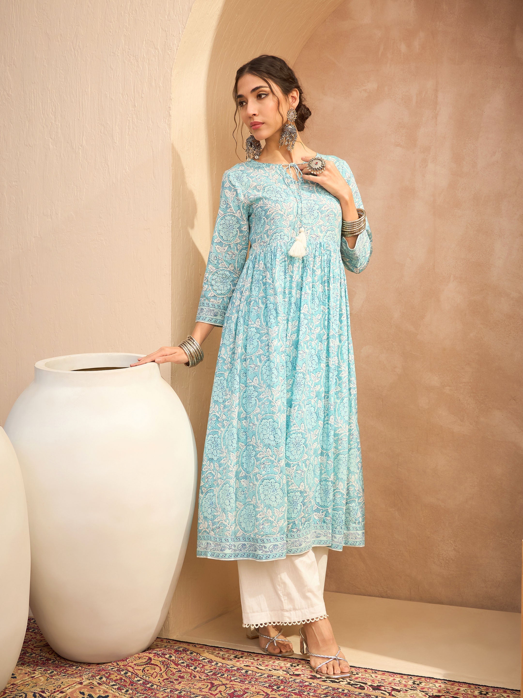 Women's Blue Floral Front Dori Gathered Kurta With Straight Pants-SHAE