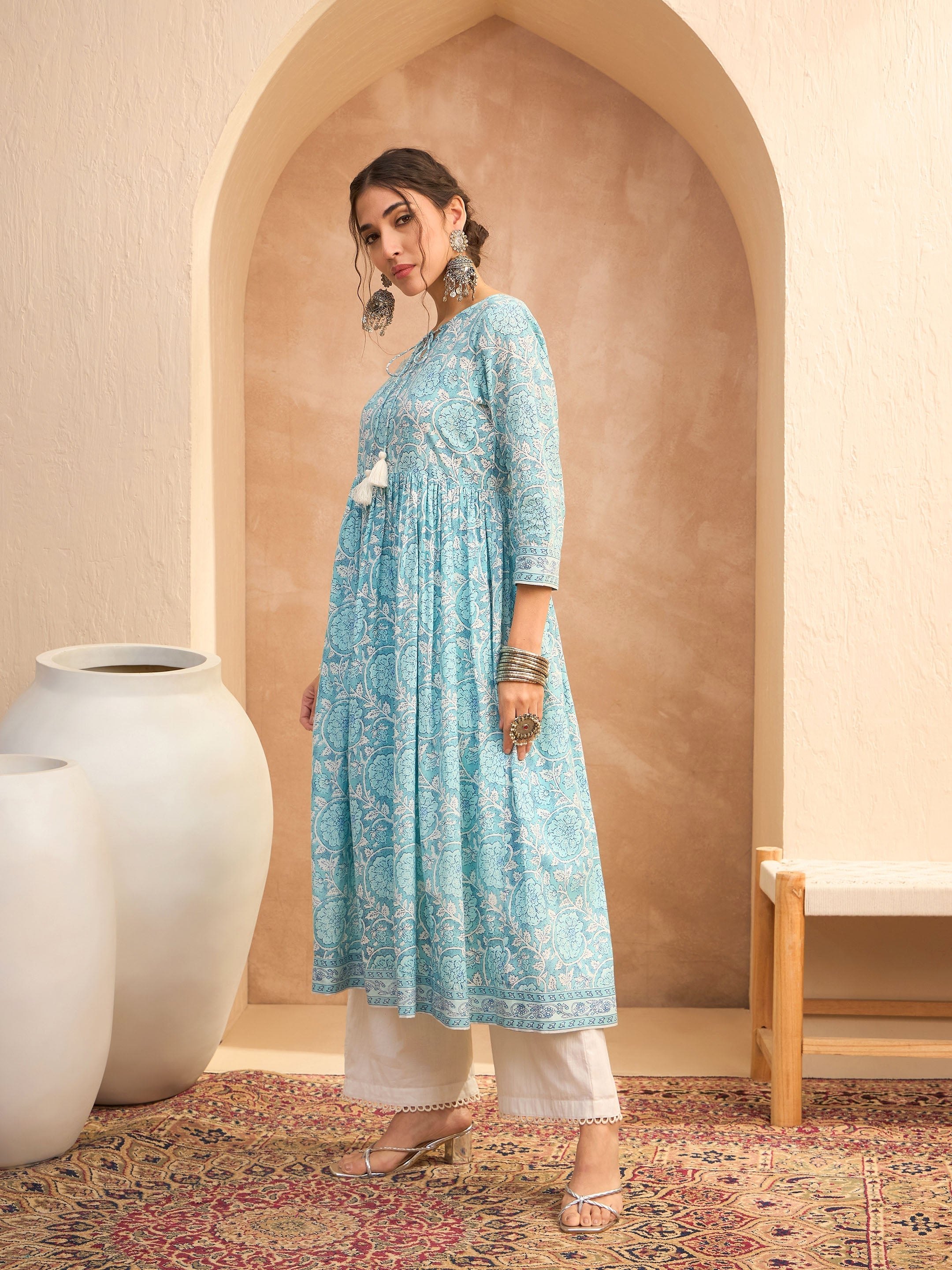 Women's Blue Floral Front Dori Gathered Kurta With Straight Pants-SHAE