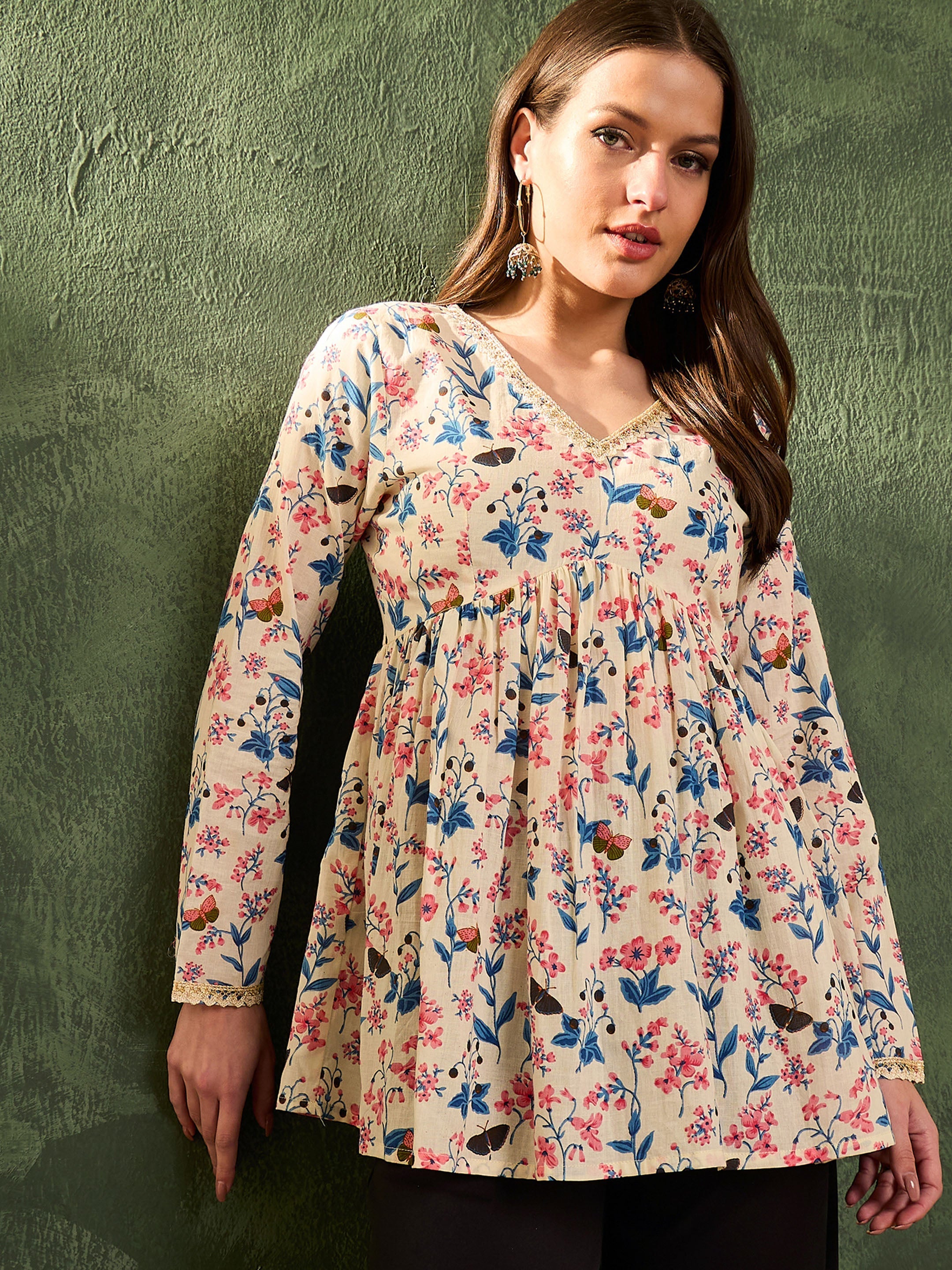 Women's Off White Floral V Neck Full Sleeves Peplum Kurti