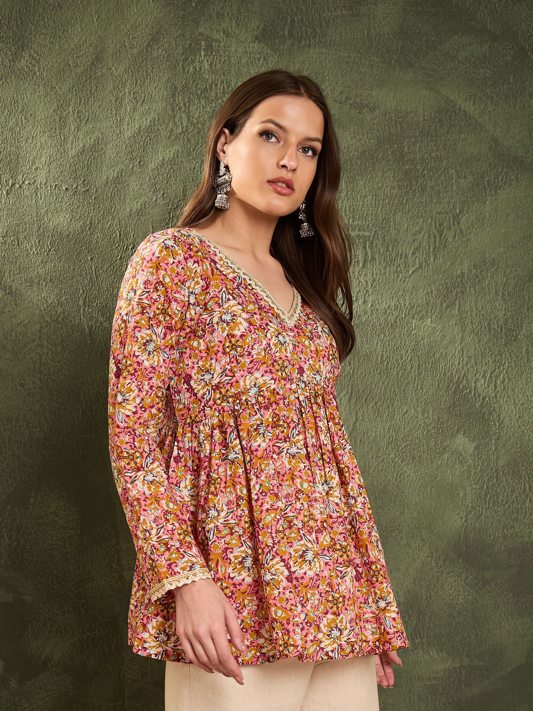 Women's Pink Floral V Neck Full Sleeves Peplum Kurti