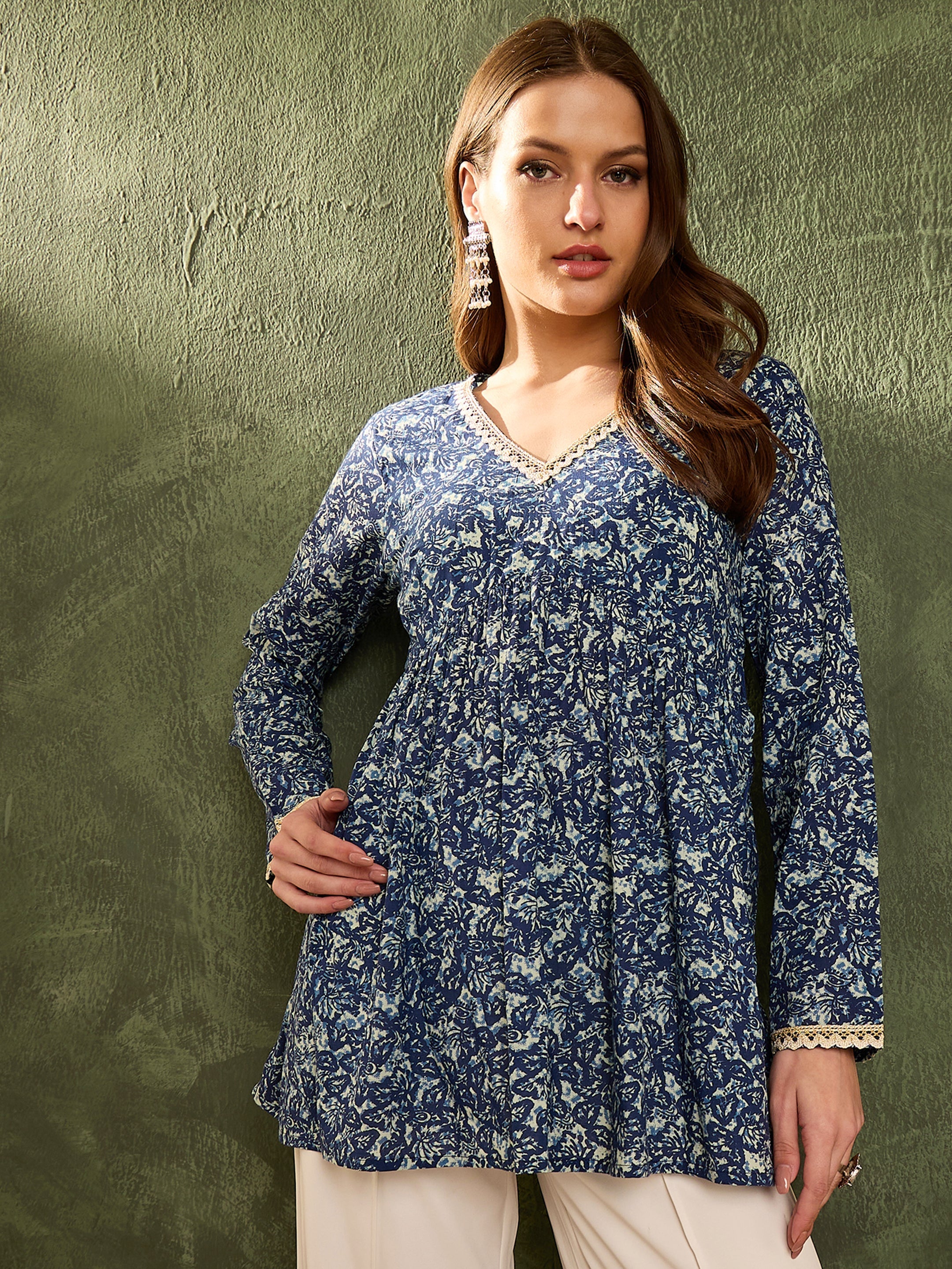 Women's Blue Floral V Neck Full Sleeves Peplum Kurti