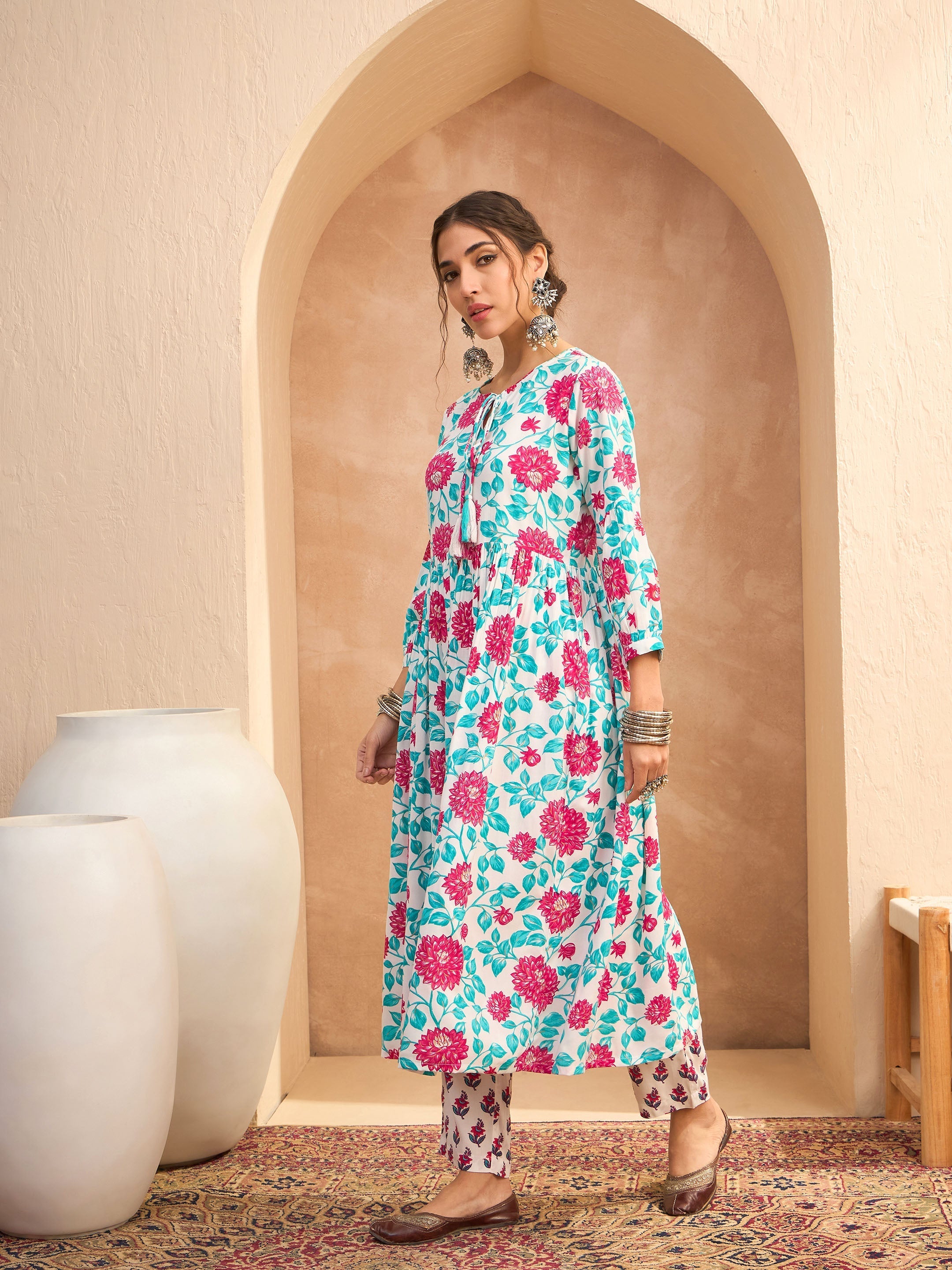 Women's Off White Floral Gathered Kurta With Pencil Pants-SHAE