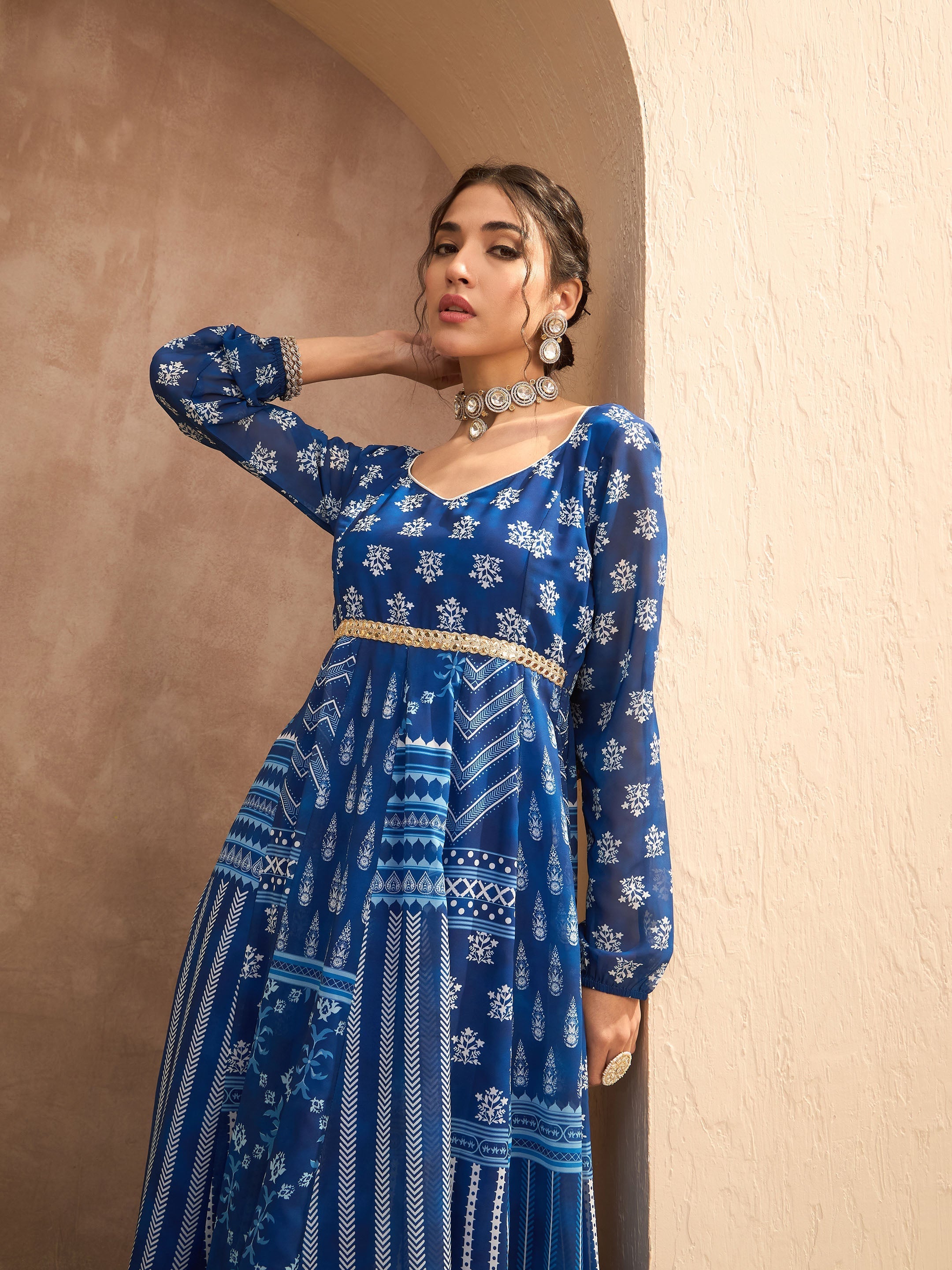 Women's Blue Floral Sweetheart Neck Anarkali Kurta With Palazzos-SHAE