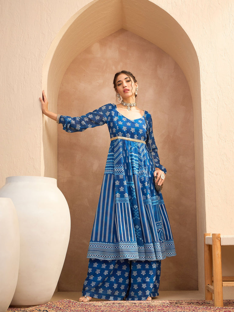 Women's Blue Floral Sweetheart Neck Anarkali Kurta With Palazz