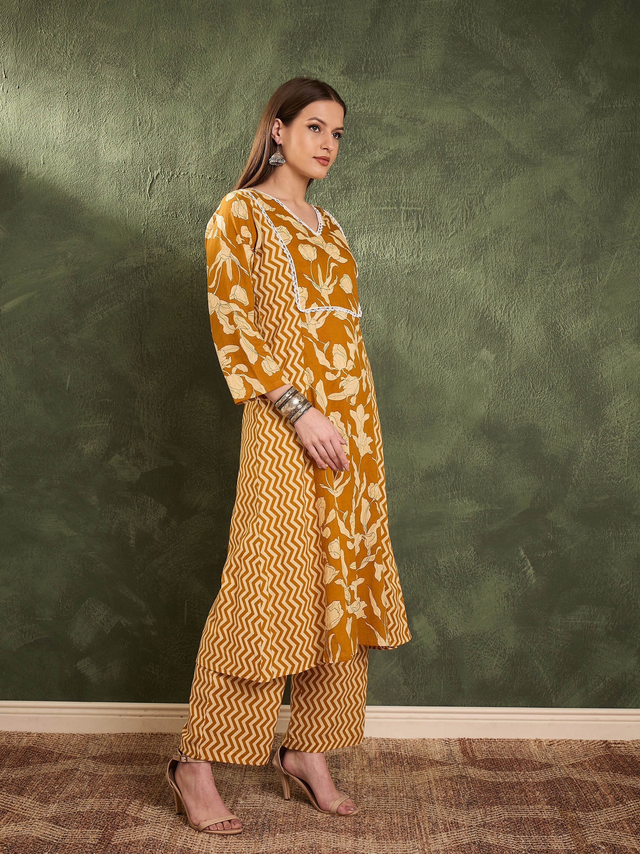 Women's Mustard Floral Front Yoke Kurta With Pants