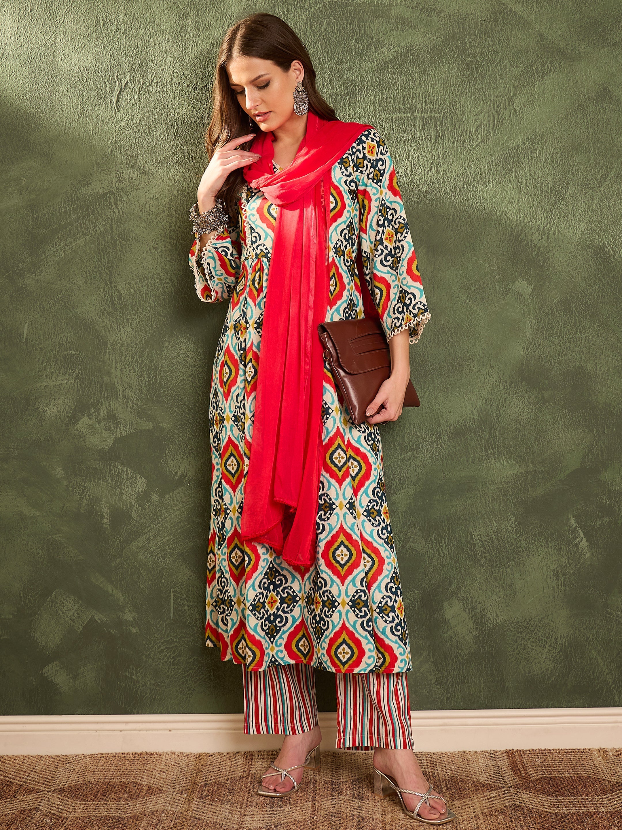 Women's Blue & Red Ikat Print Gathered Kurta Set with Dupatta