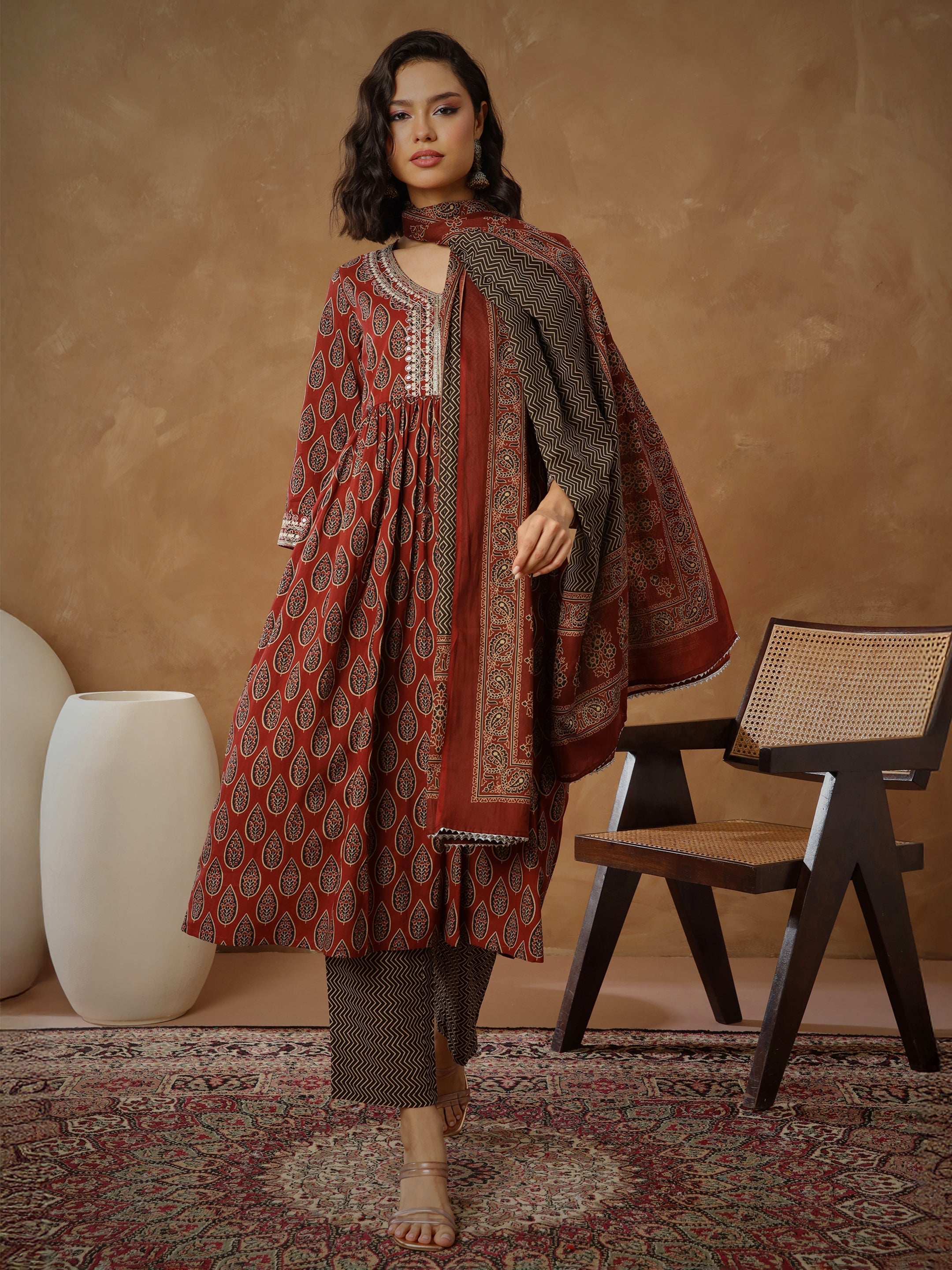 Women's Maroon Floral Gathered Kurta With Pants & Dupatta